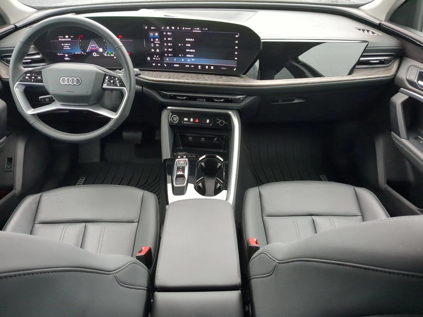 Thumbnail: 2025 Audi Q5 - 4