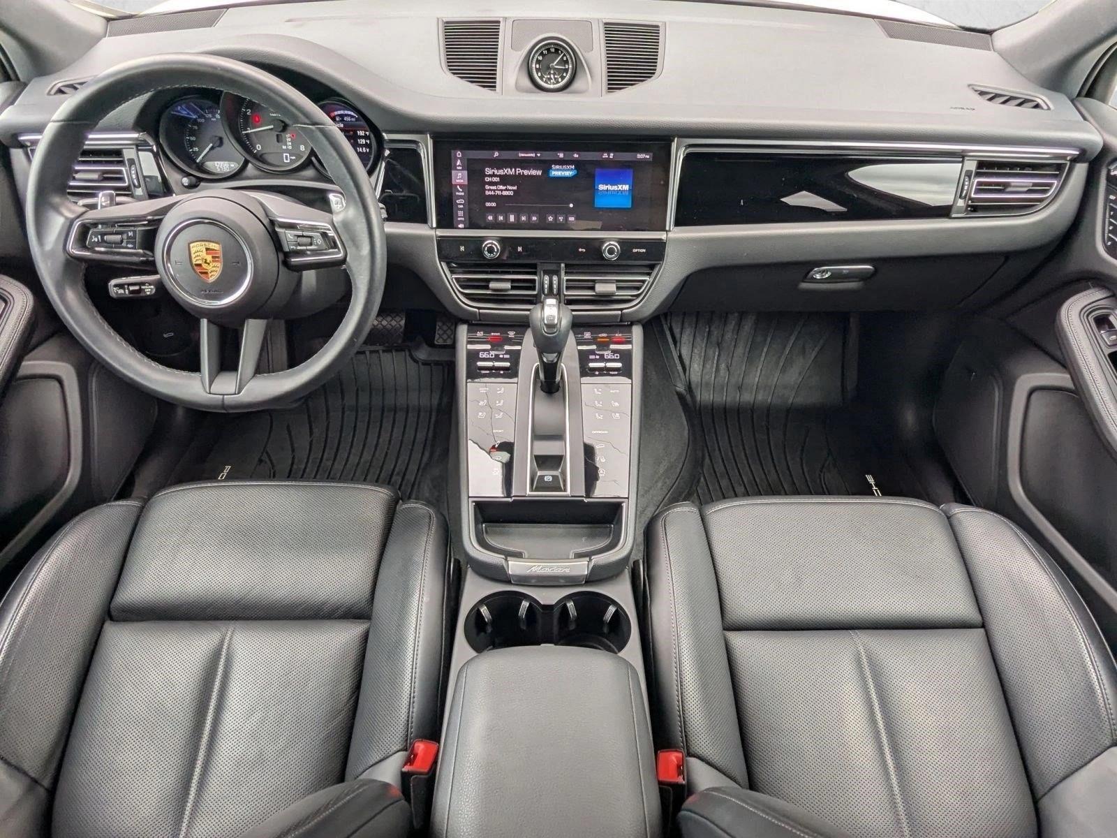Thumbnail: 2024 Porsche Macan - 5