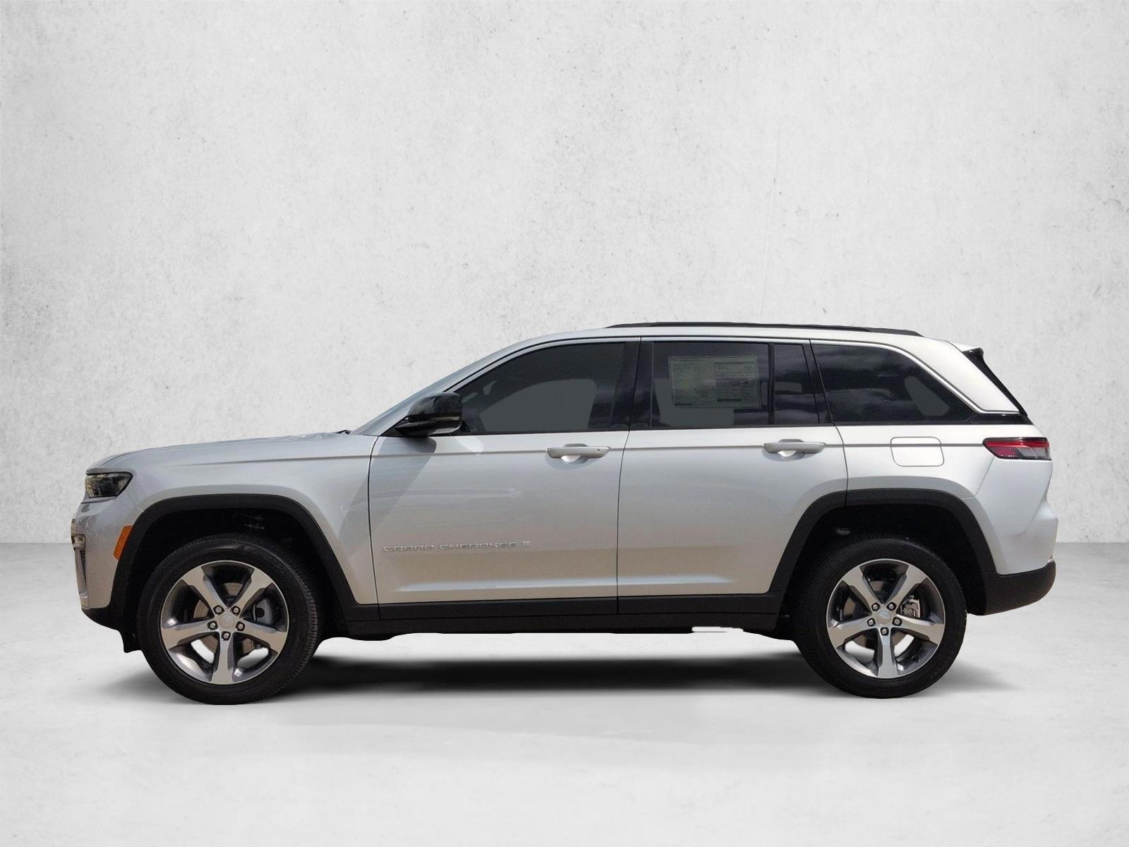 Thumbnail: 2026 Jeep Grand Cherokee - 2