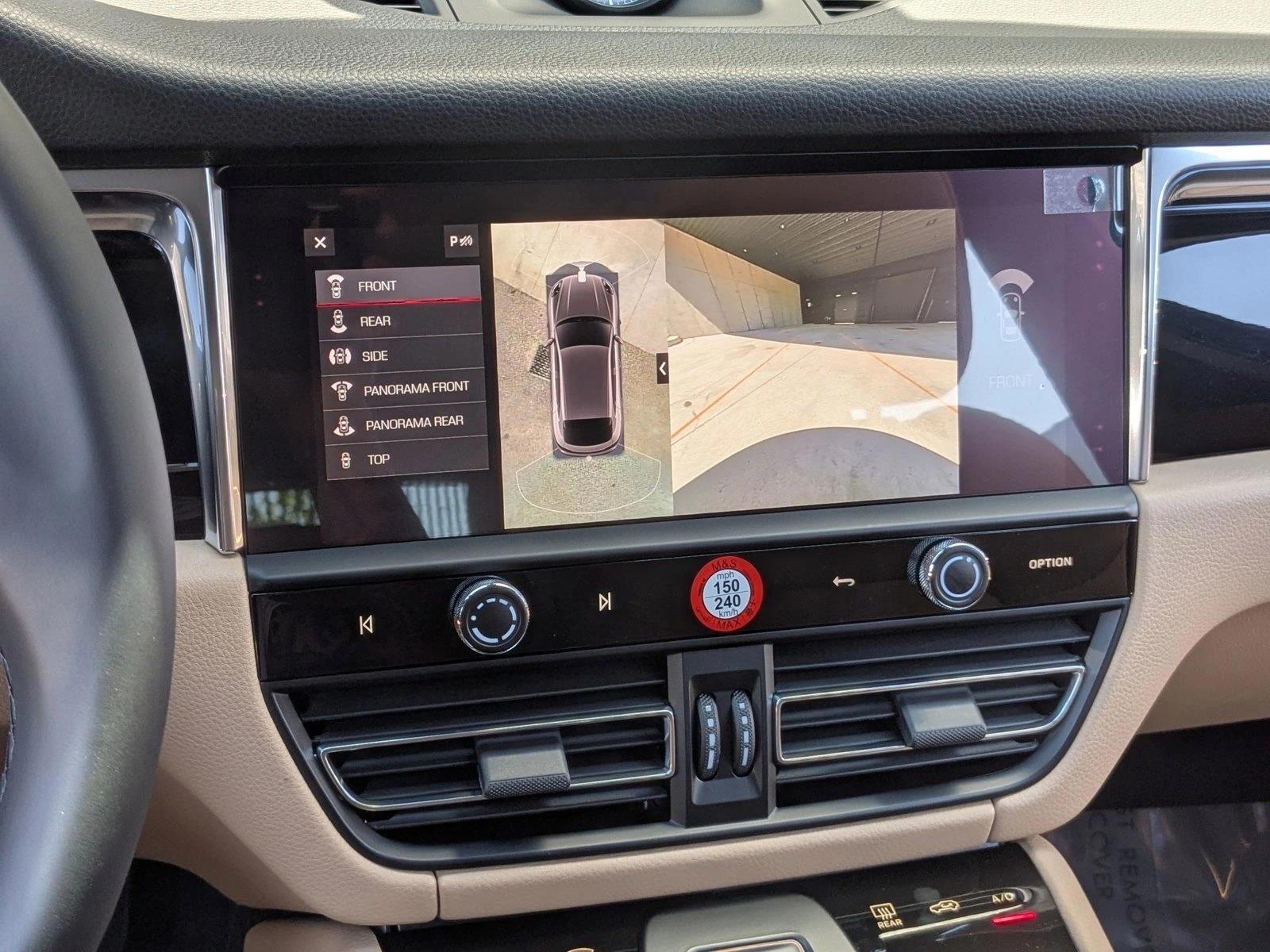 2026 Porsche Macan T - Photo 19