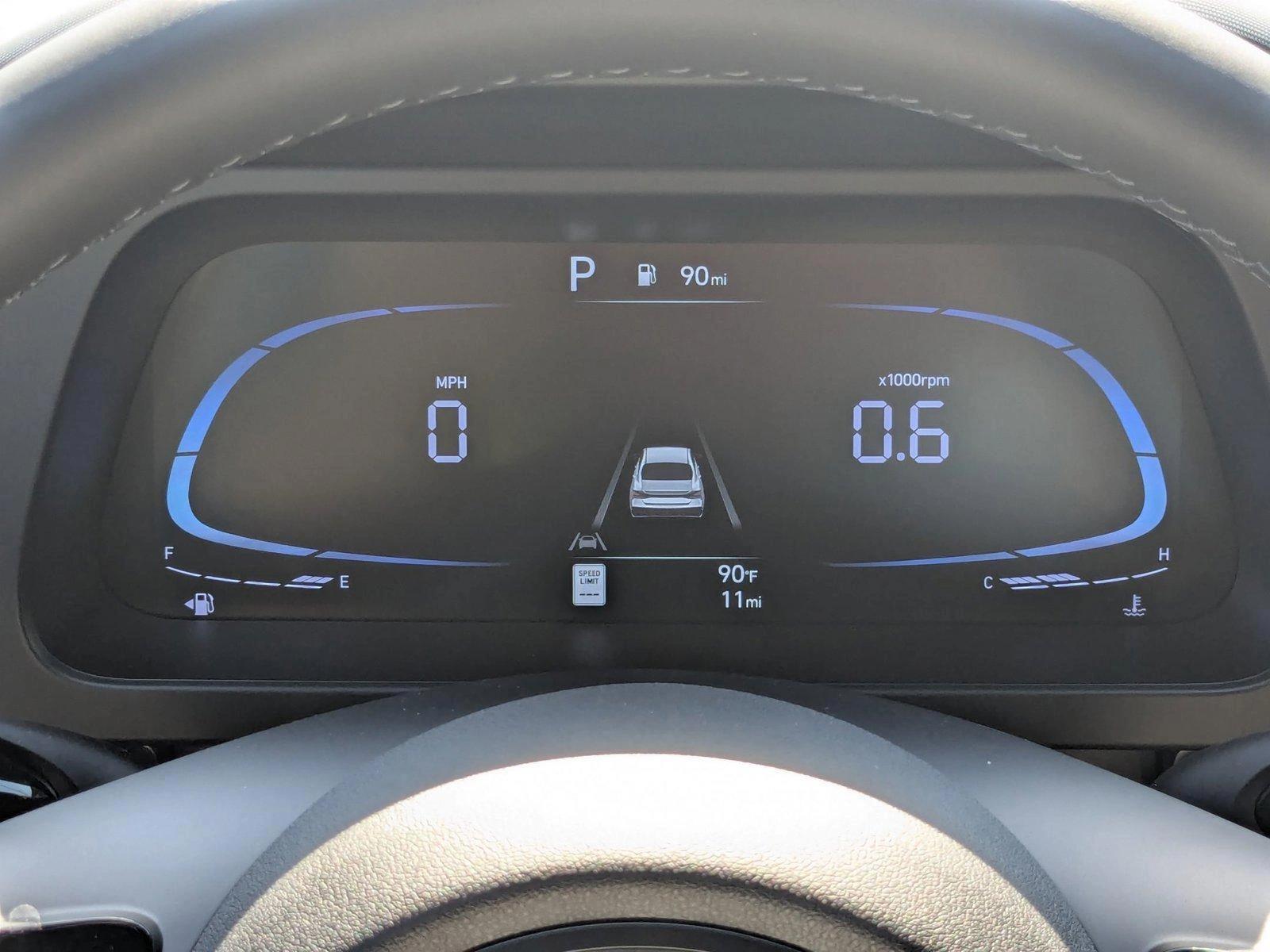 2025 Hyundai Elantra SEL - Photo 11