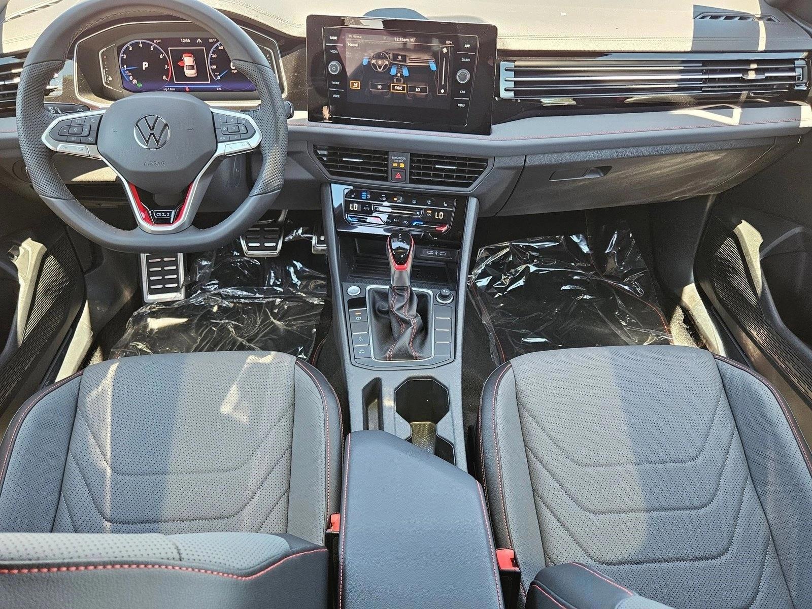 Thumbnail: 2026 Volkswagen Jetta - 4