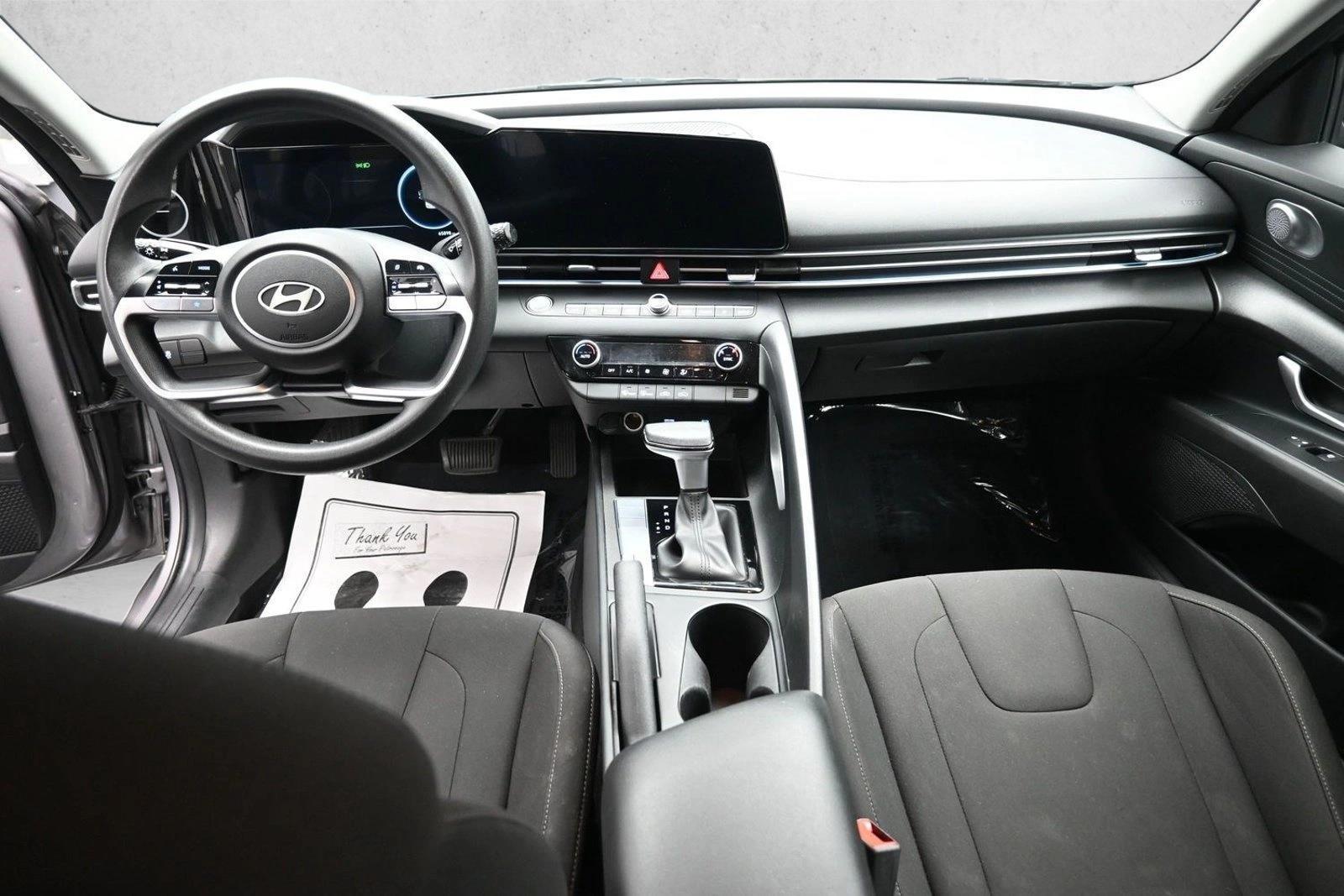 Thumbnail: 2024 Hyundai Elantra - 4