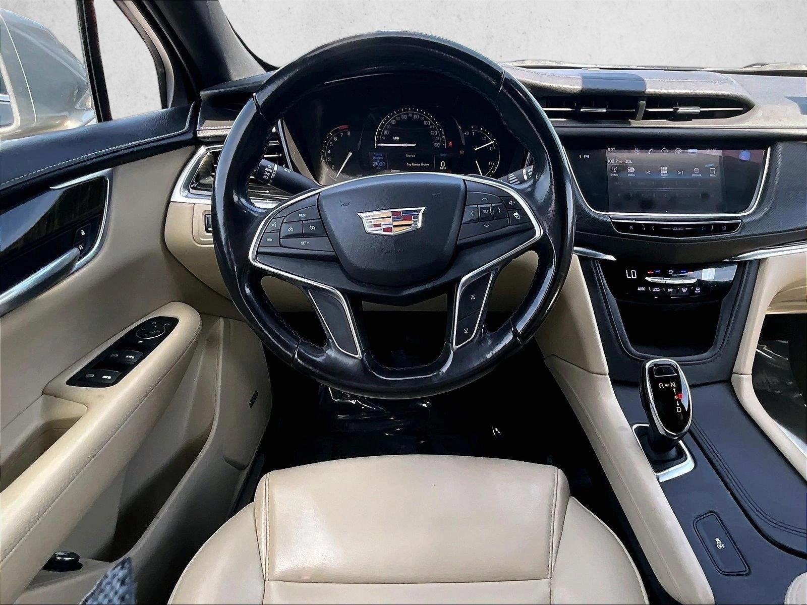 Thumbnail: 2018 Cadillac XT5 - 3