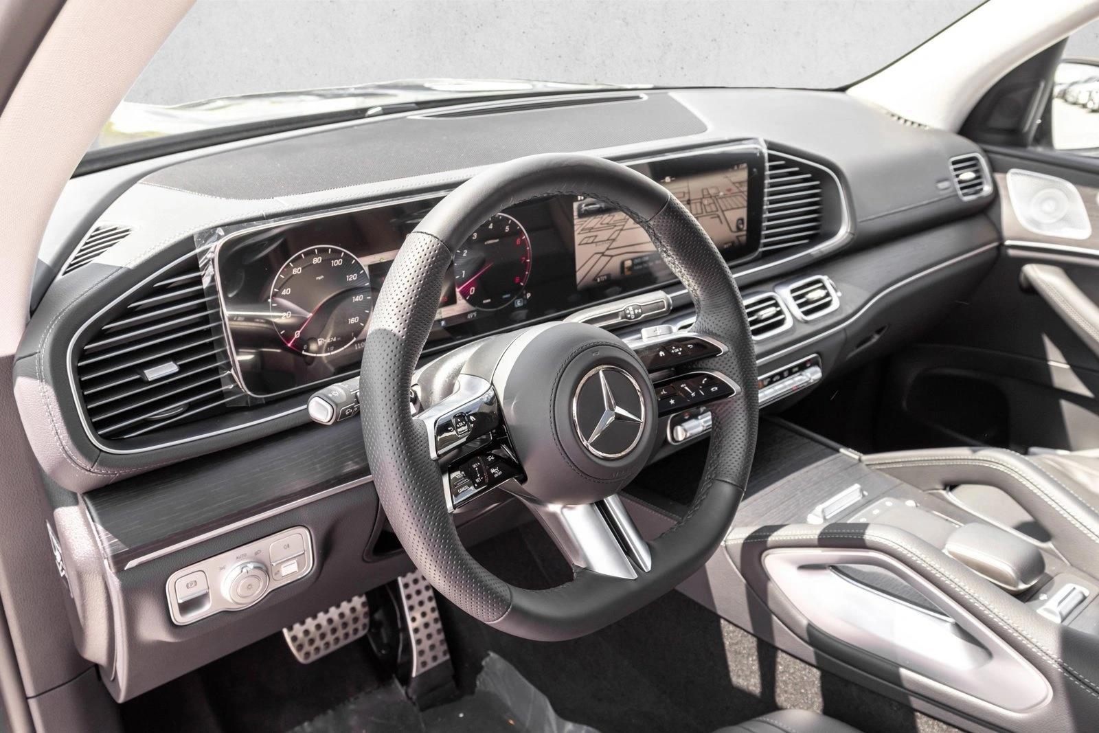 Thumbnail: 2026 Mercedes-Benz GLS - 3