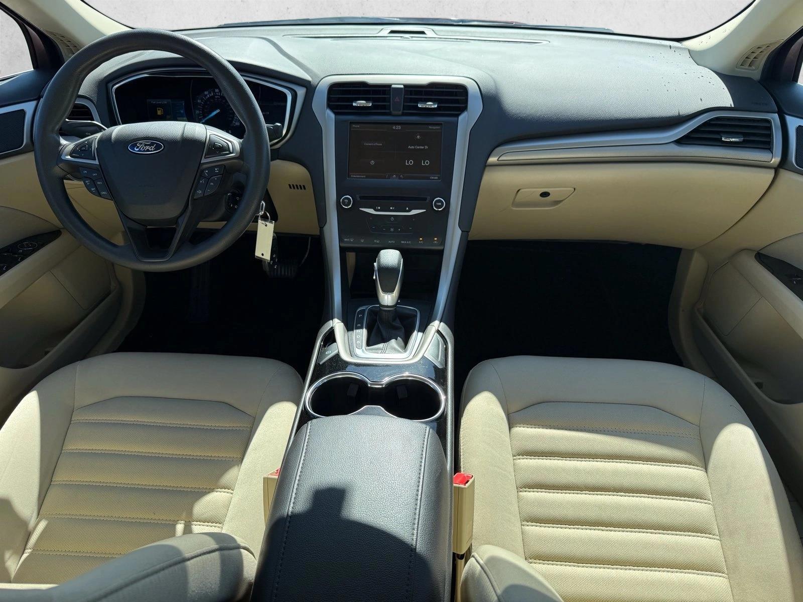 Thumbnail: 2014 Ford Fusion - 3