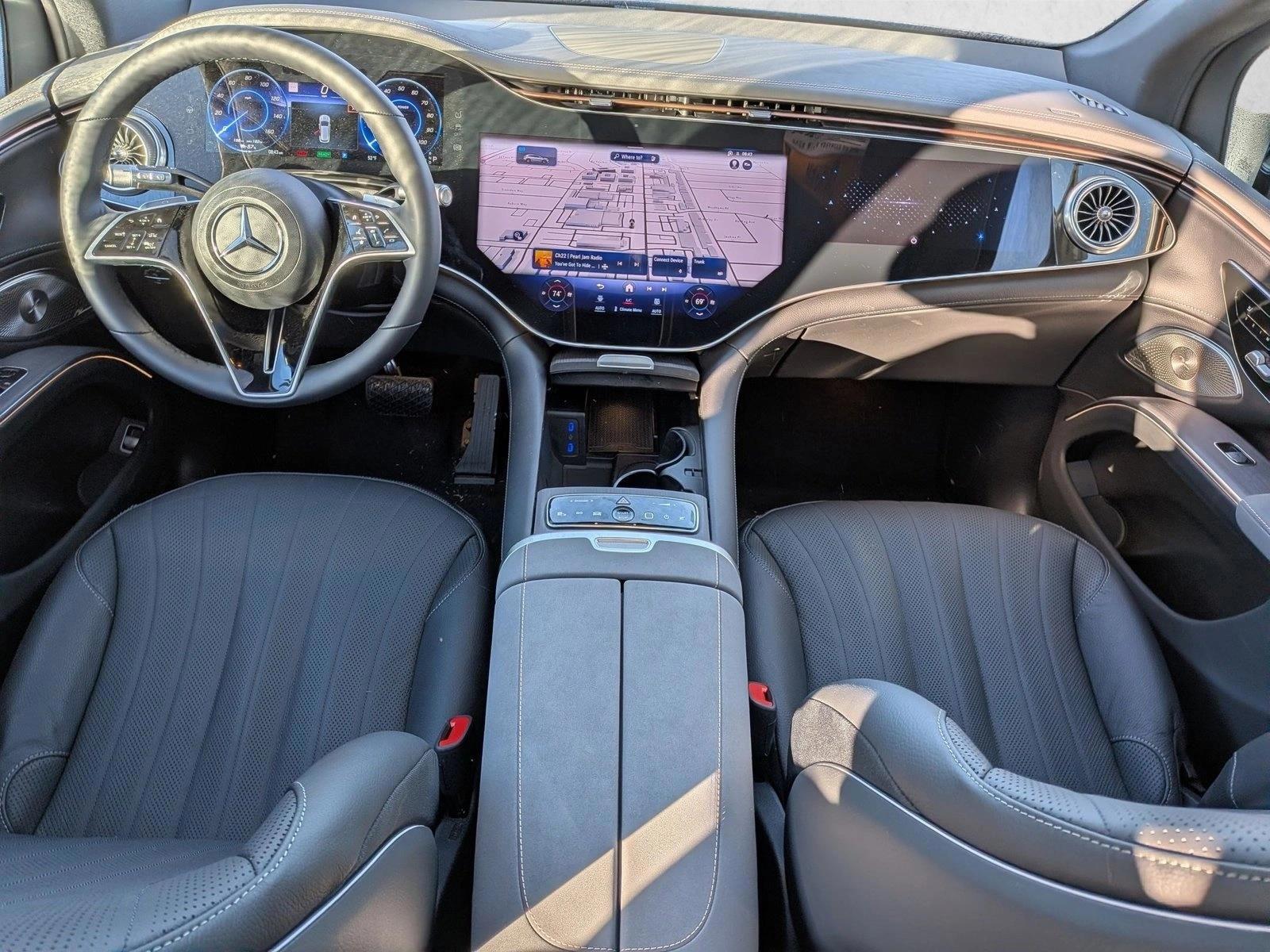 Thumbnail: 2026 Mercedes-Benz EQS - 3