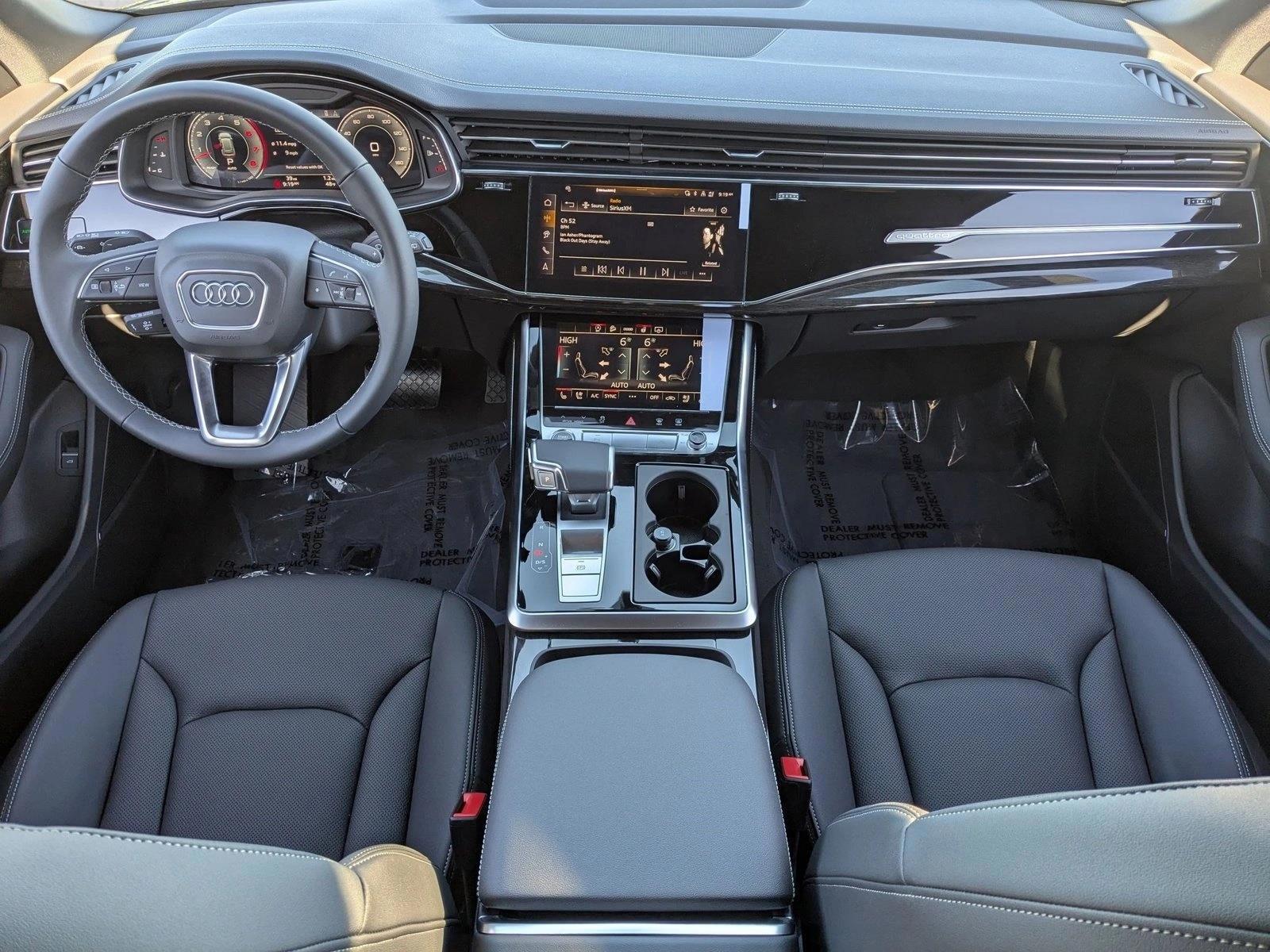 Thumbnail: 2026 Audi Q8 - 4
