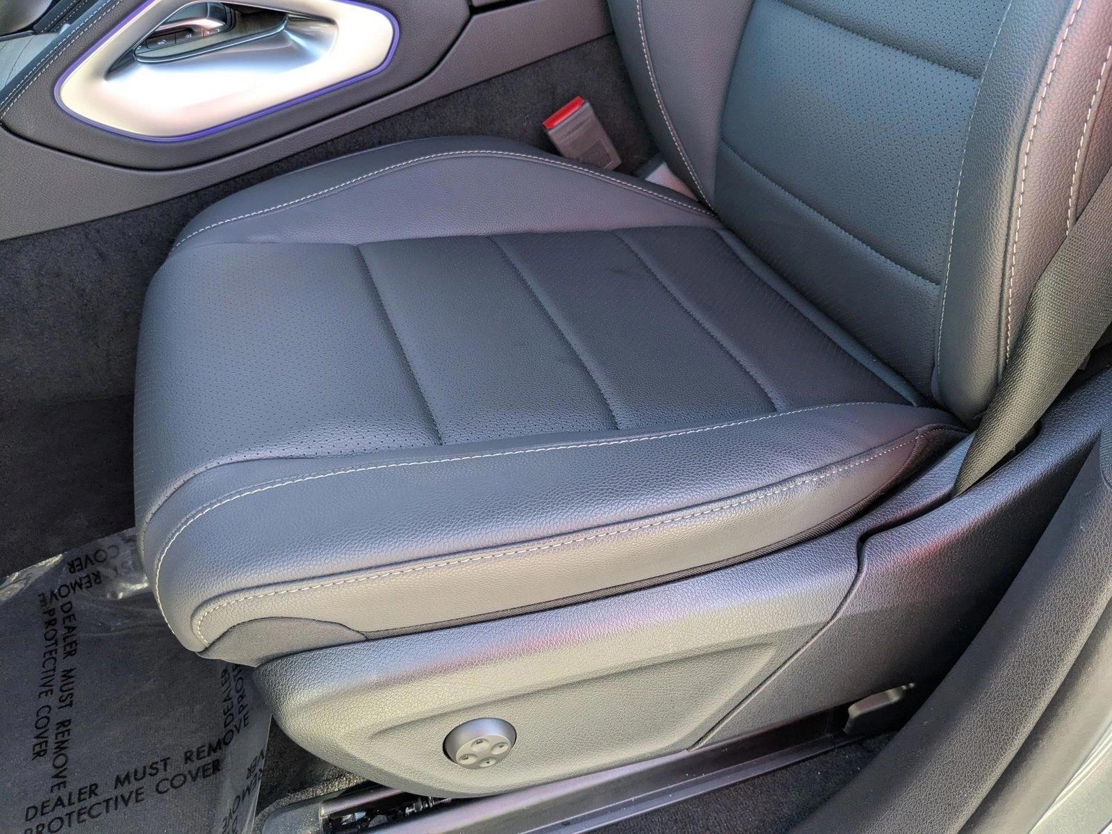 Thumbnail: 2026 Mercedes-Benz GLE - 4