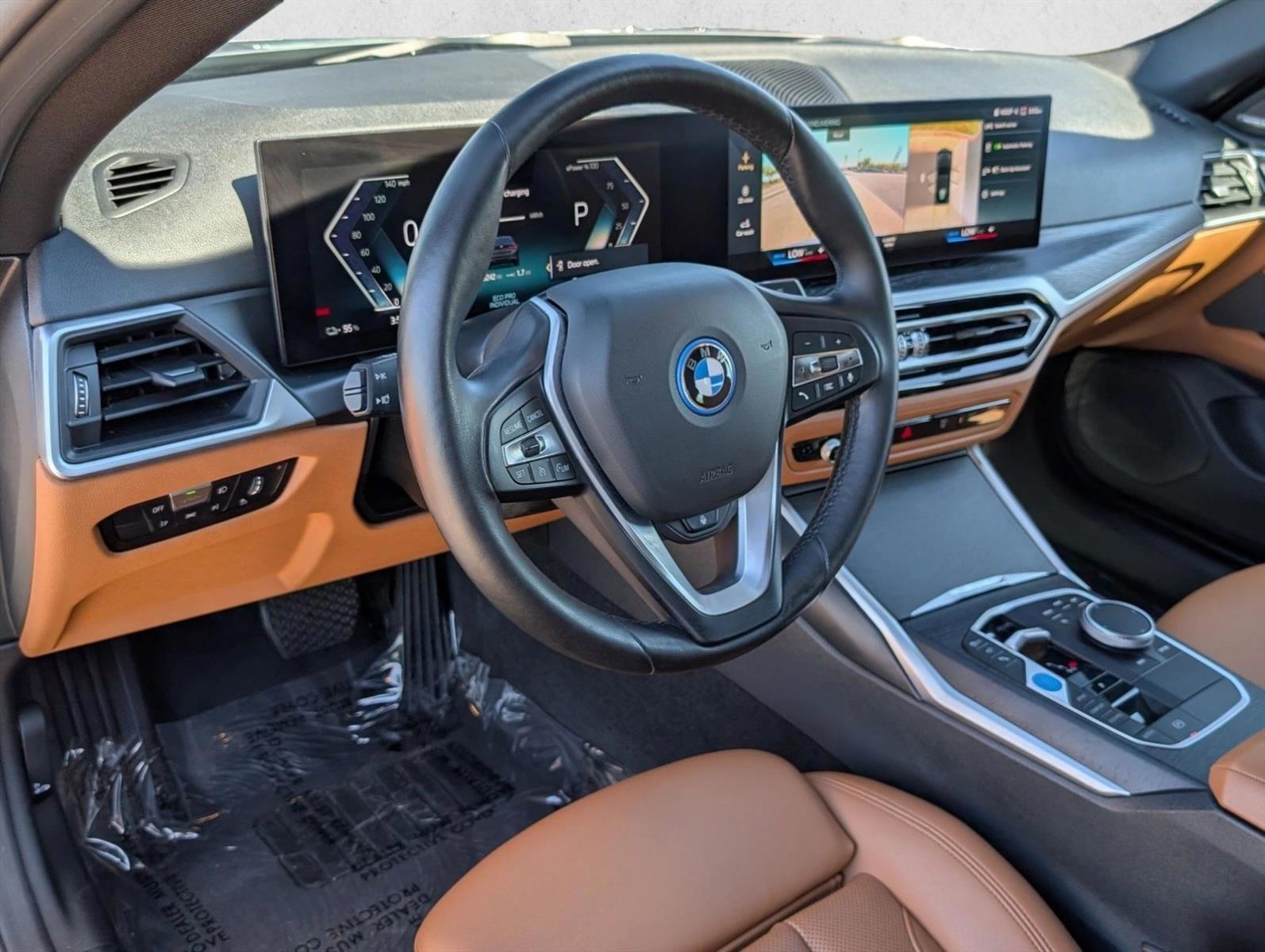 Thumbnail: 2023 BMW i4 - 3