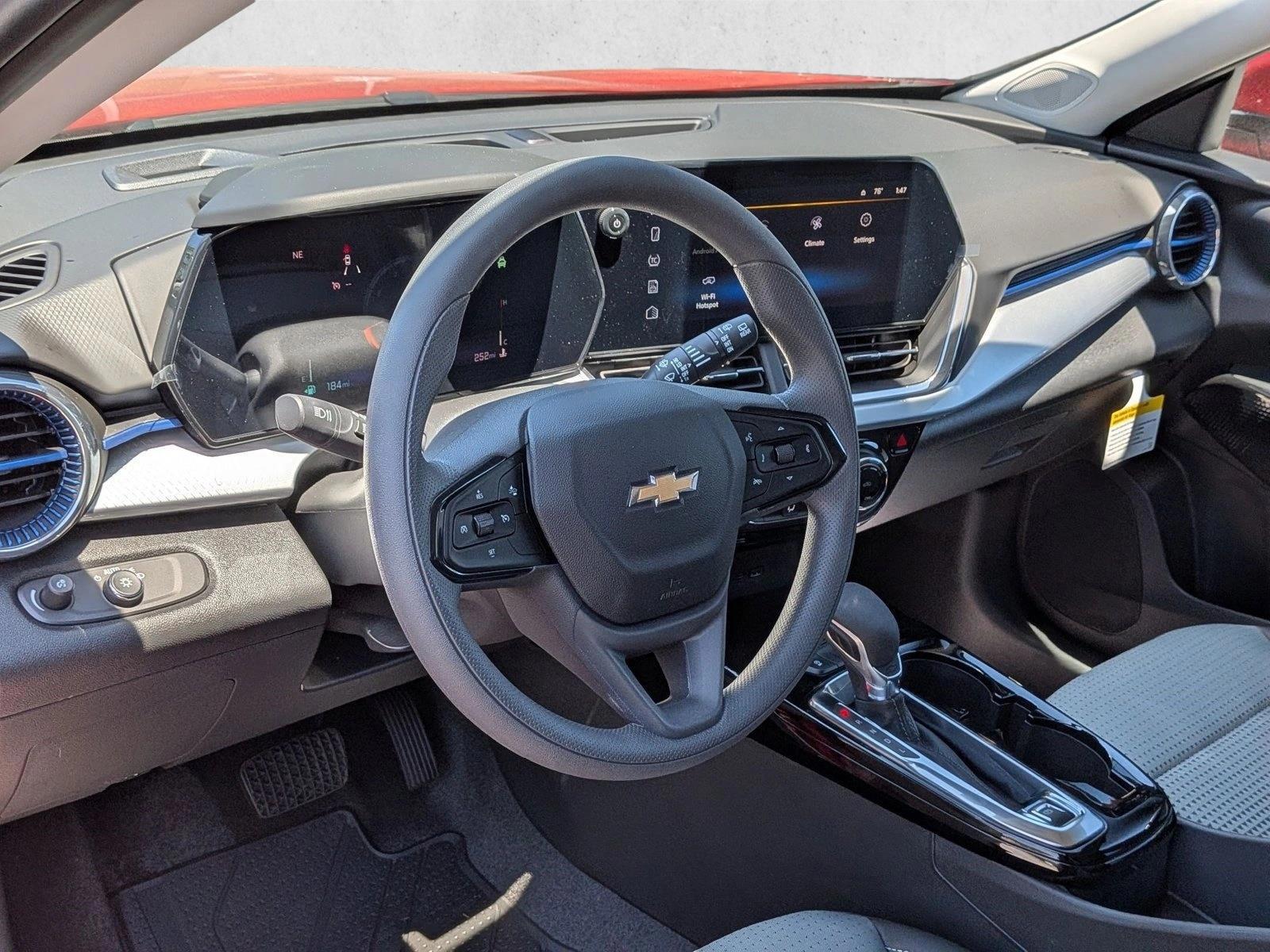 Thumbnail: 2026 Chevrolet Trax - 3