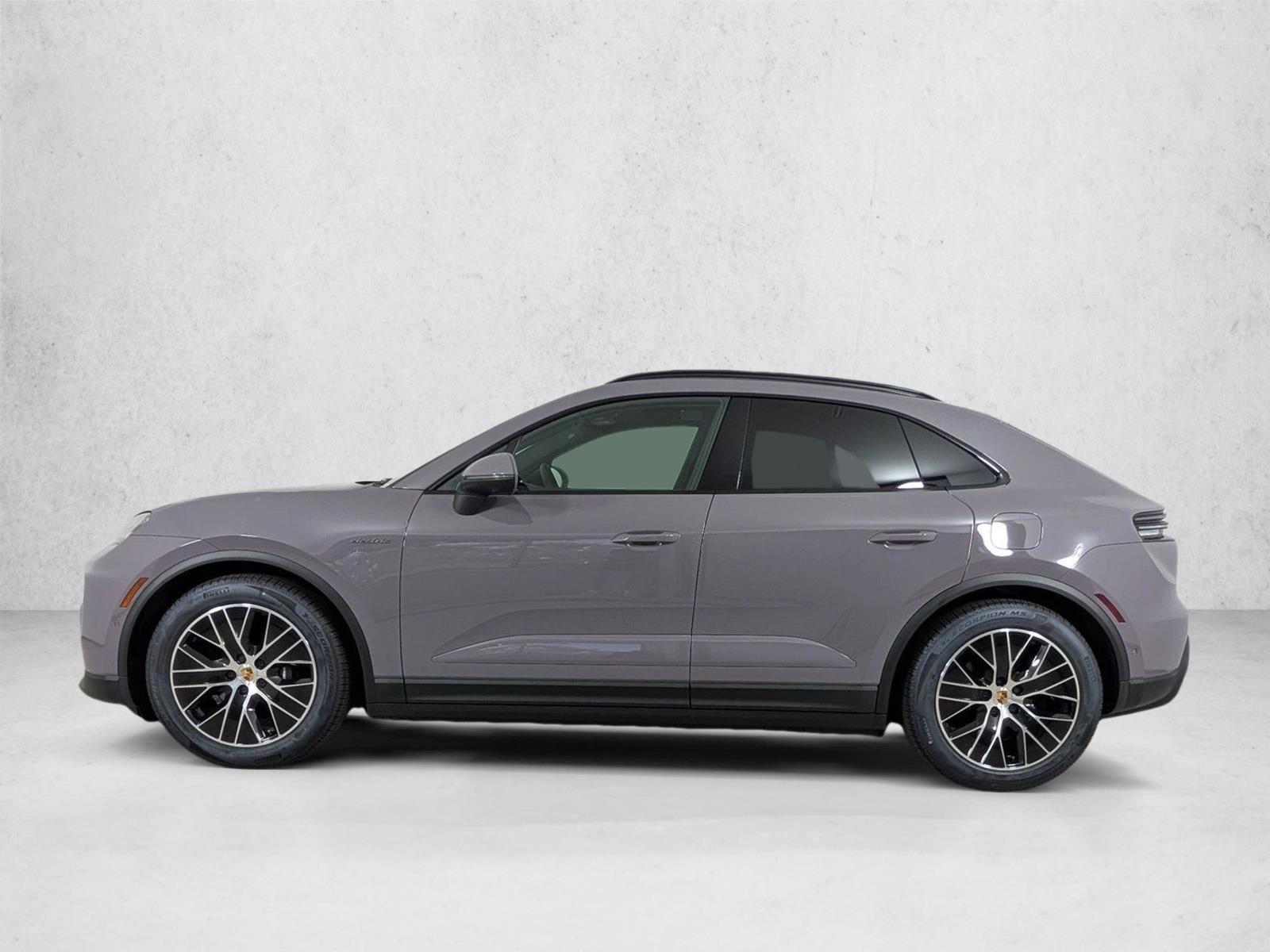 Thumbnail: 2026 Porsche Macan - 2