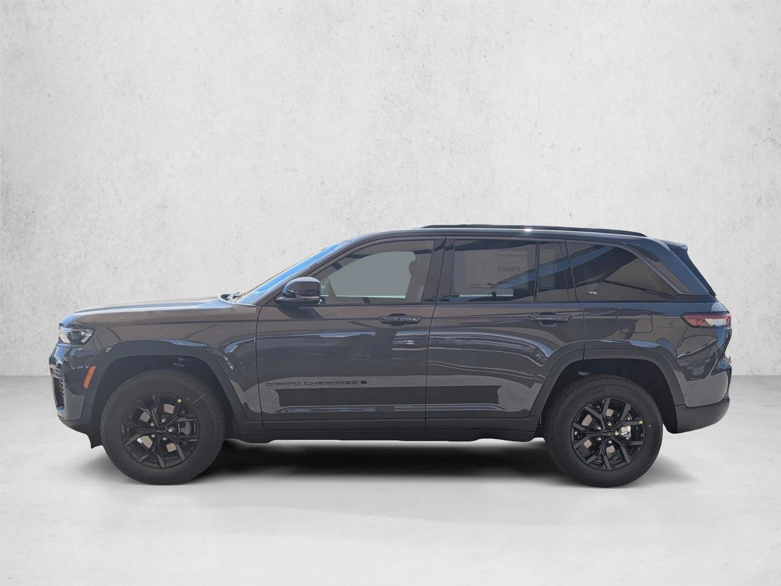 Thumbnail: 2026 Jeep Grand Cherokee - 2