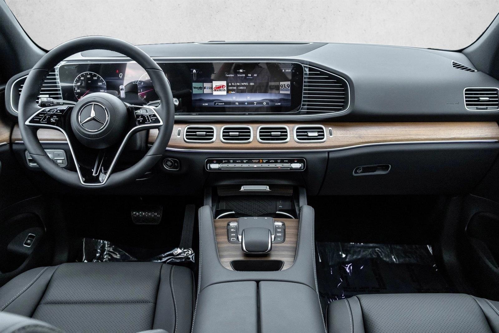 Thumbnail: 2026 Mercedes-Benz GLE - 4