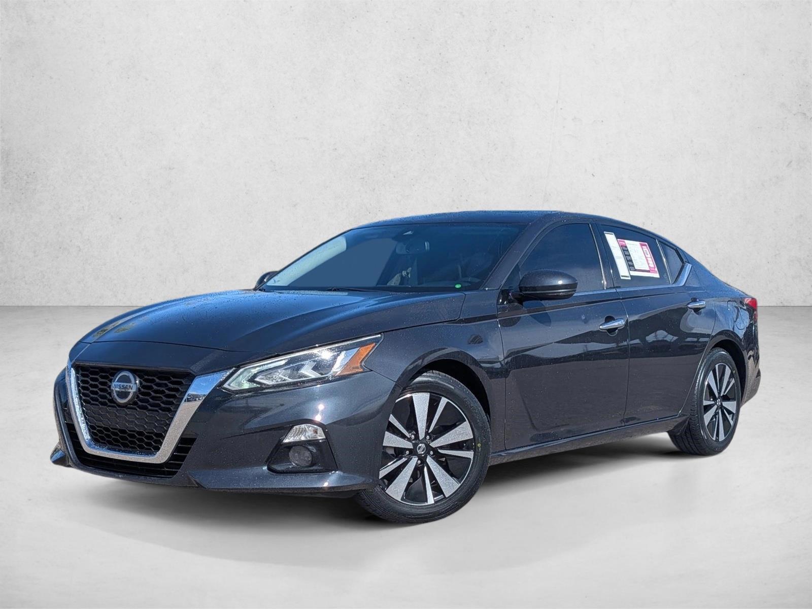 Thumbnail: 2020 Nissan Altima - 1
