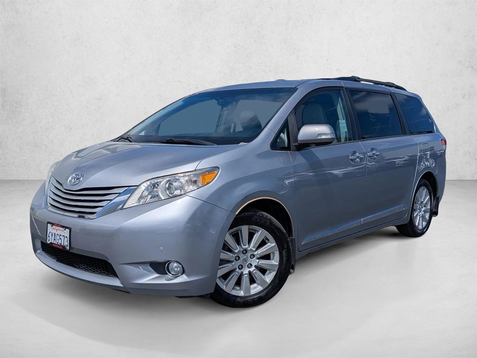 Thumbnail: 2013 Toyota Sienna - 1