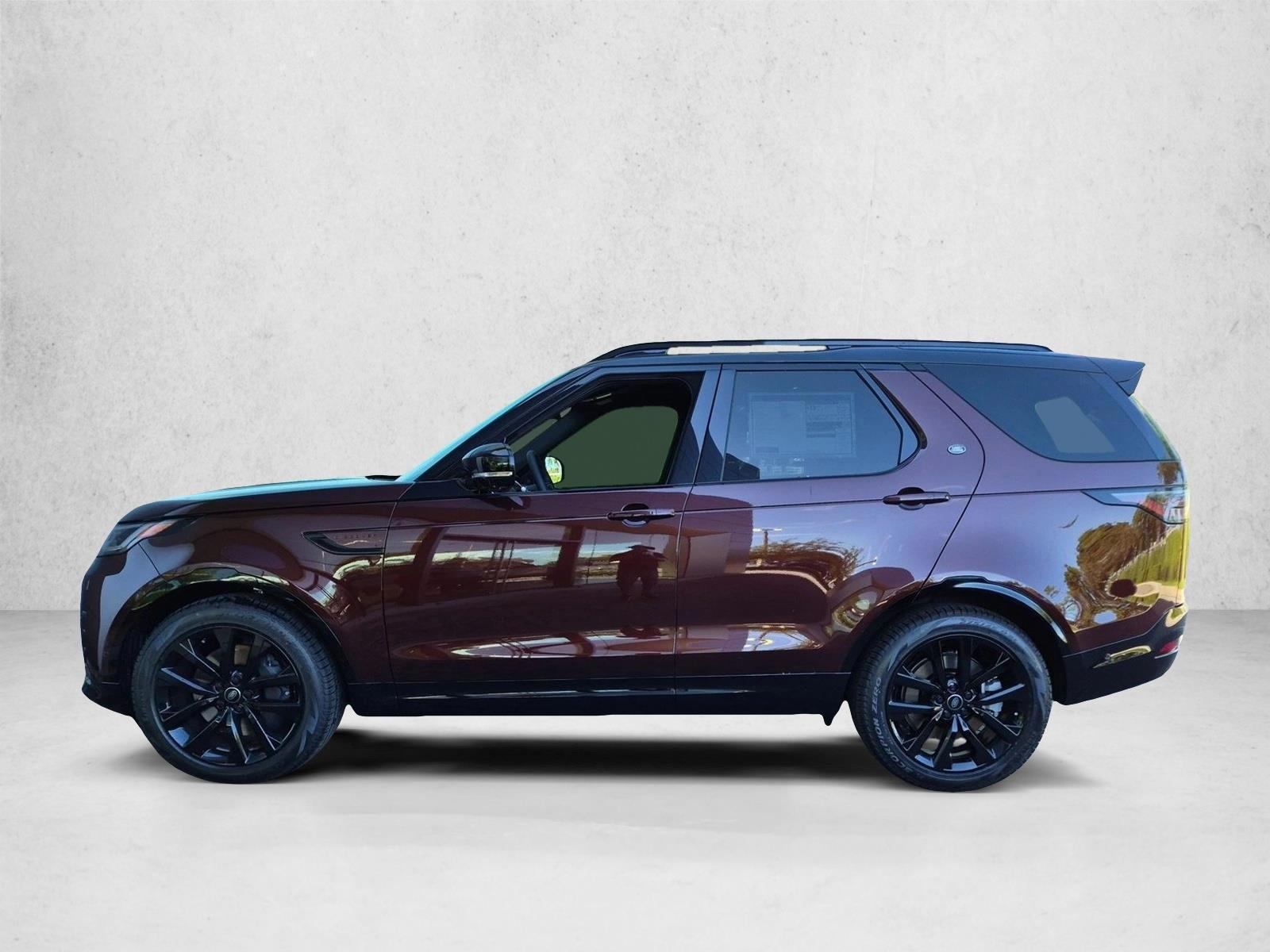 Thumbnail: 2026 Land Rover Discovery - 2