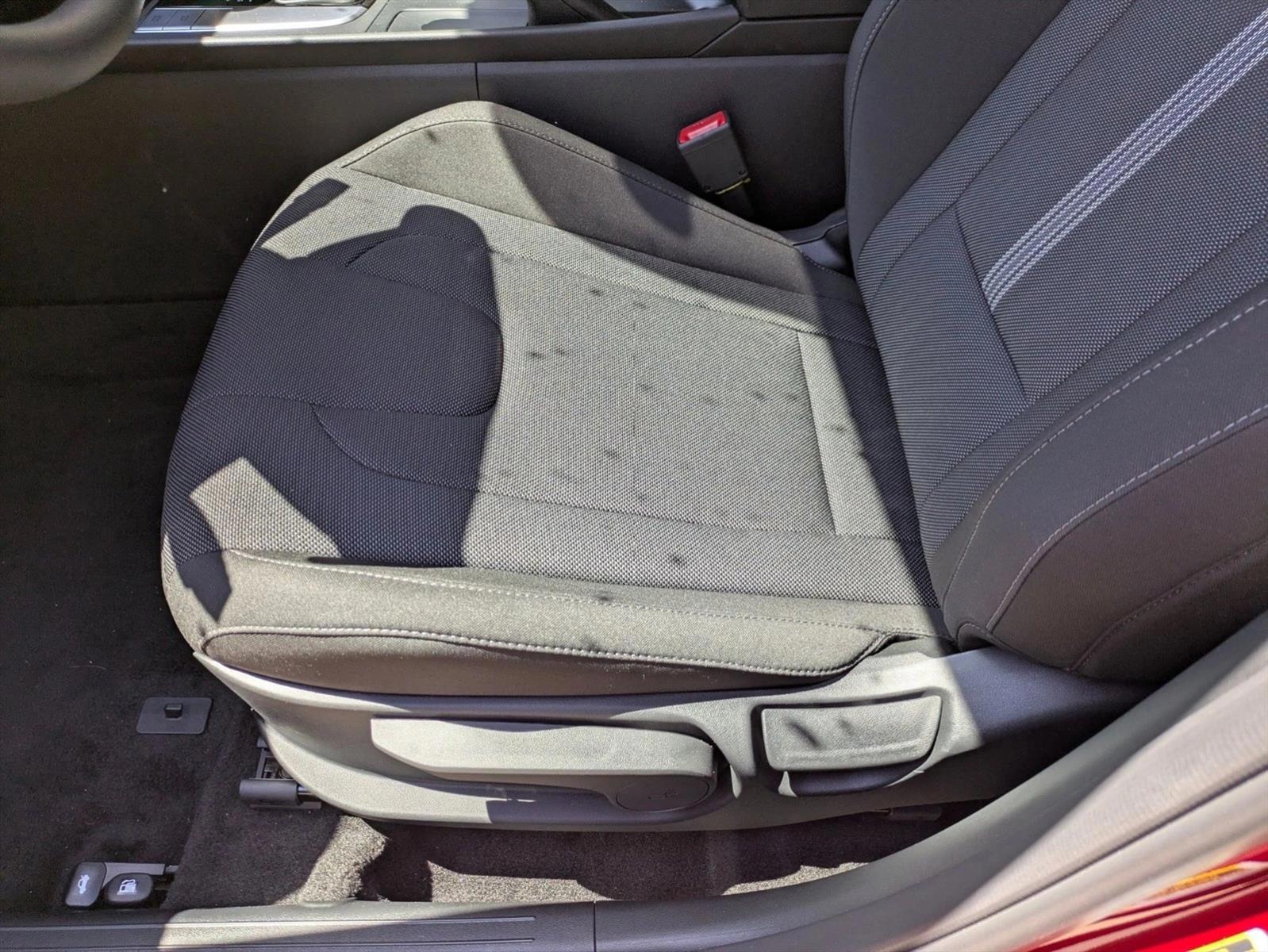 Thumbnail: 2026 Hyundai Elantra - 4