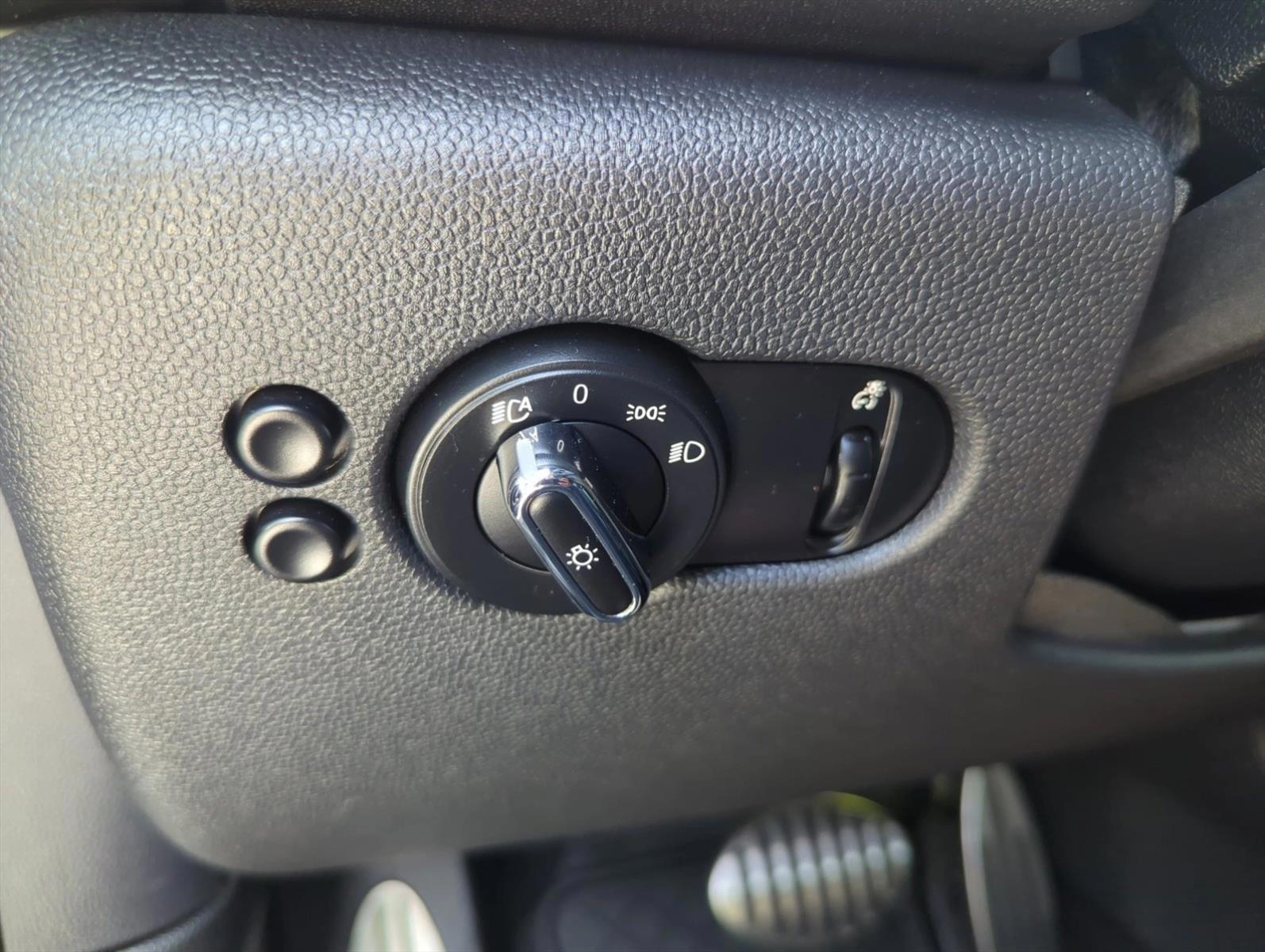 Thumbnail: 2019 MINI Cooper - 3