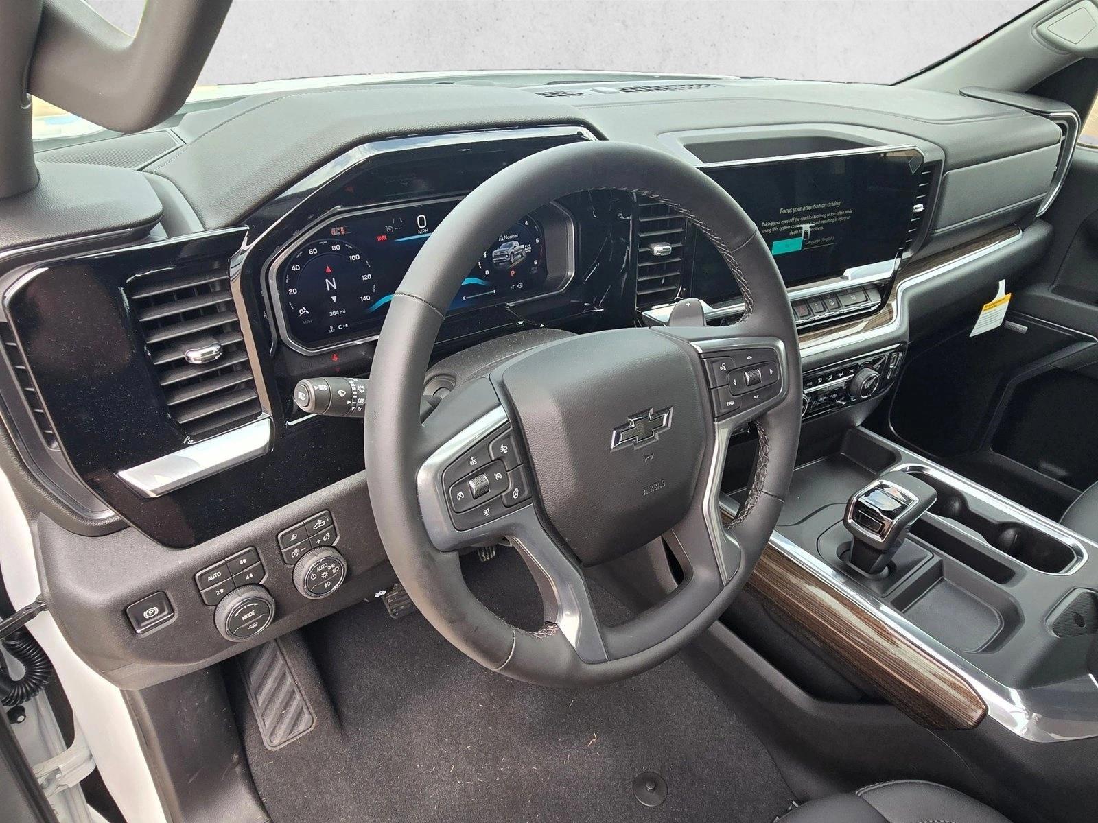 Thumbnail: 2026 Chevrolet Silverado 1500 - 3