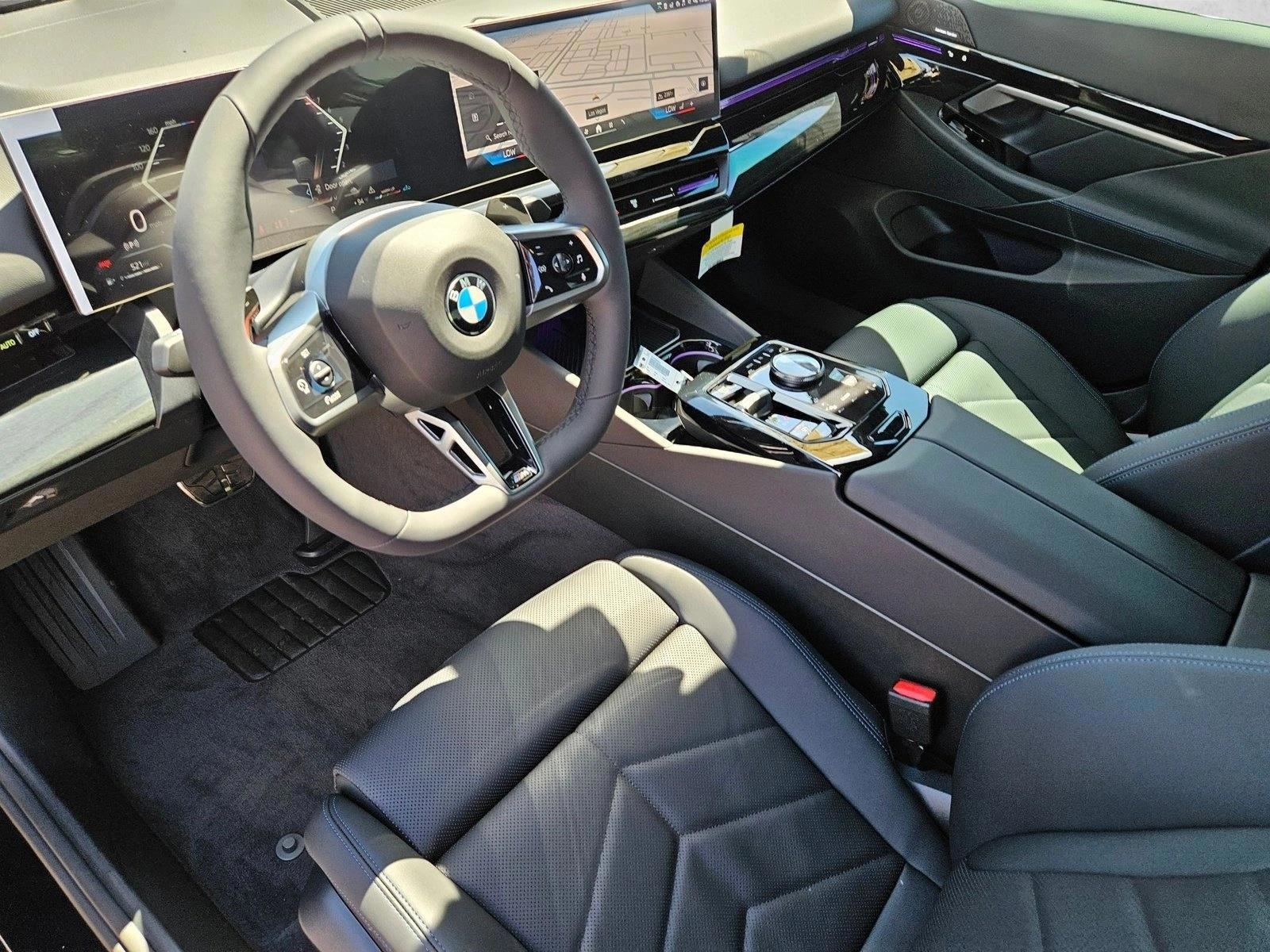 Thumbnail: 2026 BMW 5 Series - 3