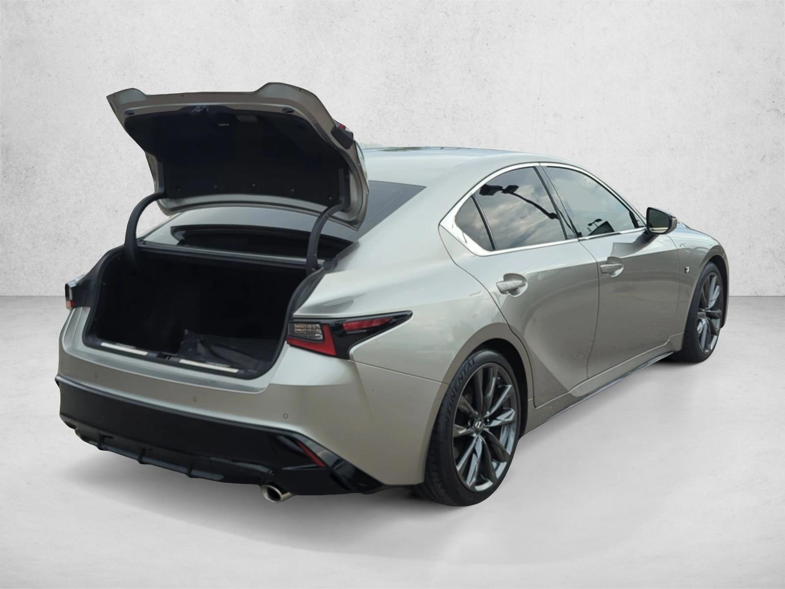 2023 Lexus IS