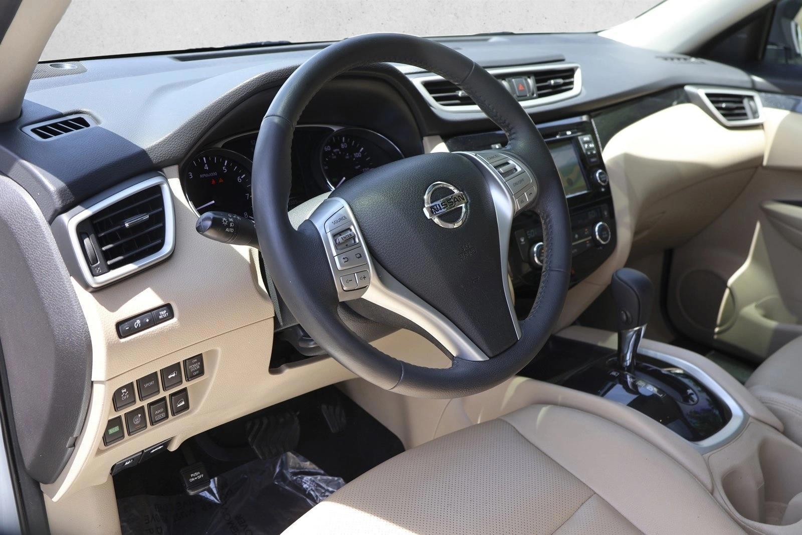 Thumbnail: 2016 Nissan Rogue - 3