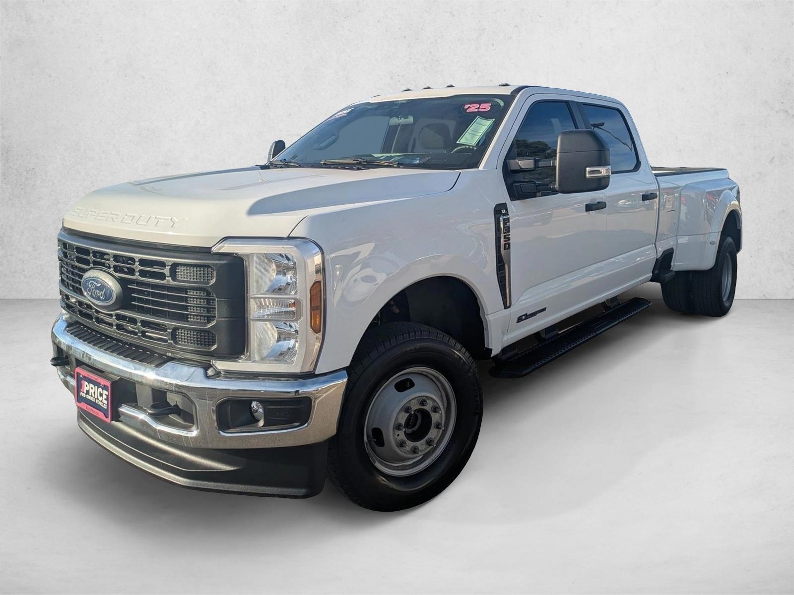 Thumbnail: 2025 Ford Econoline - 1
