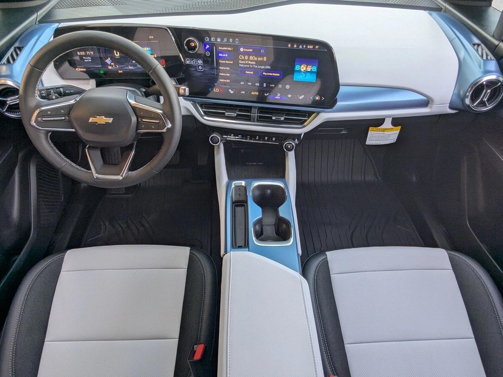 Thumbnail: 2026 Chevrolet Equinox - 4