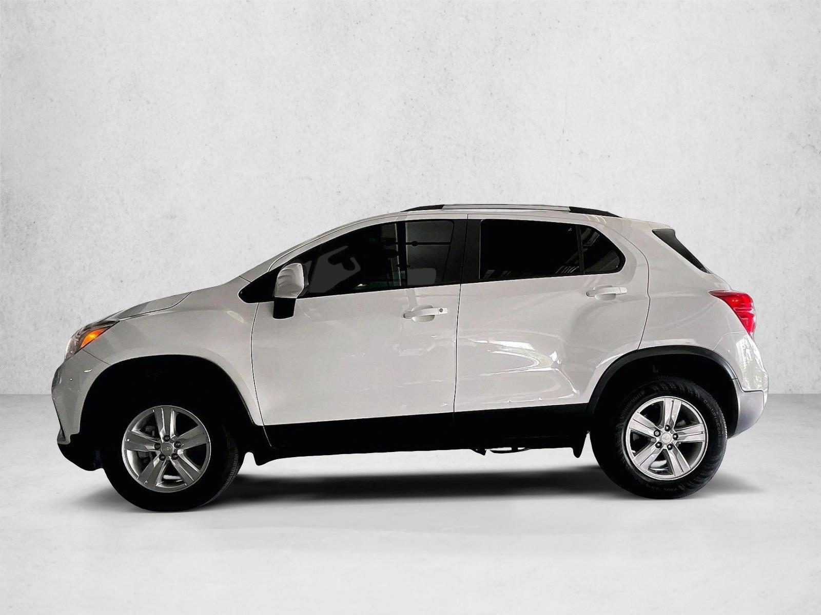 Thumbnail: 2022 Chevrolet Trax - 2