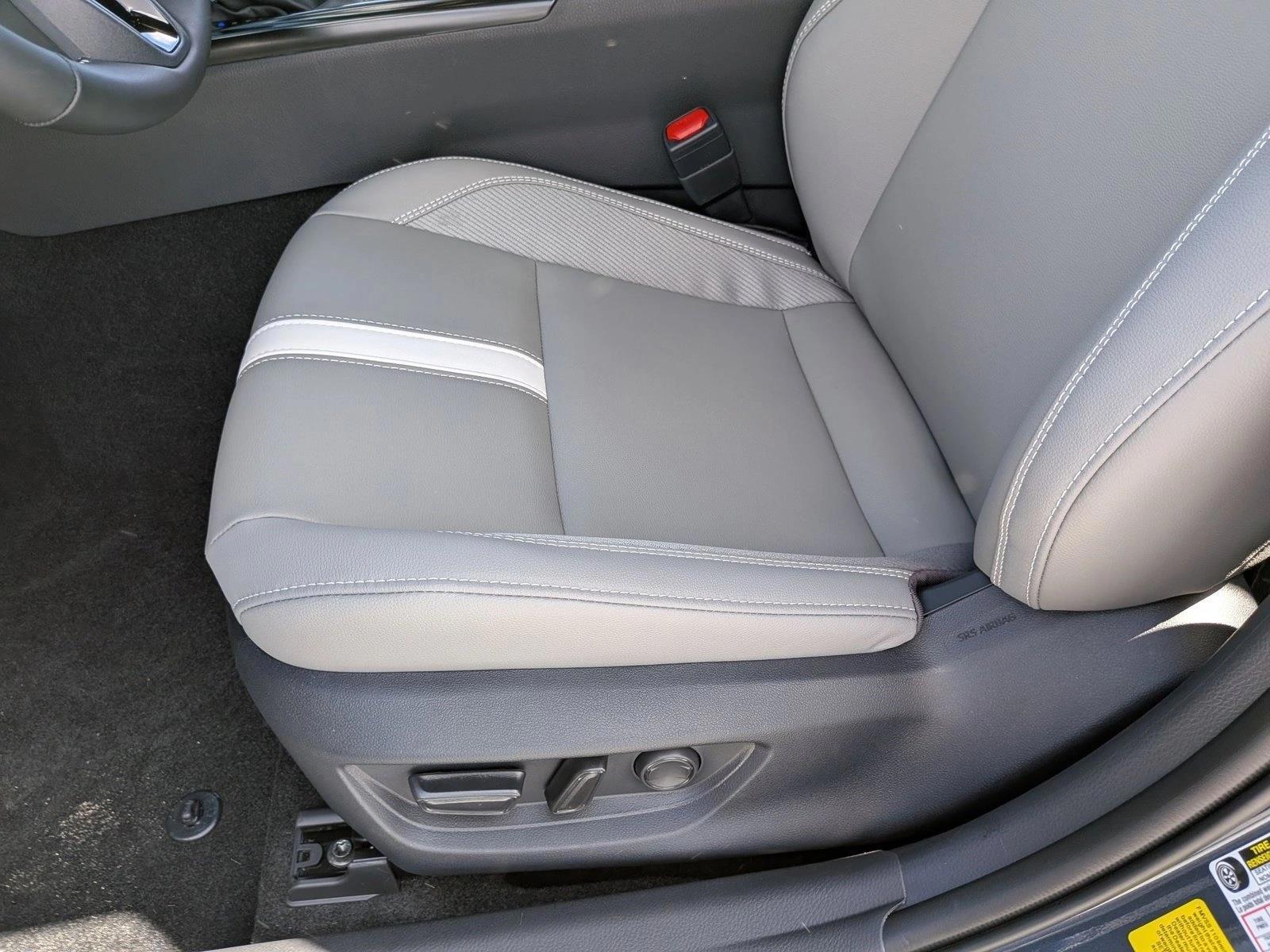 Thumbnail: 2026 Toyota Camry - 4