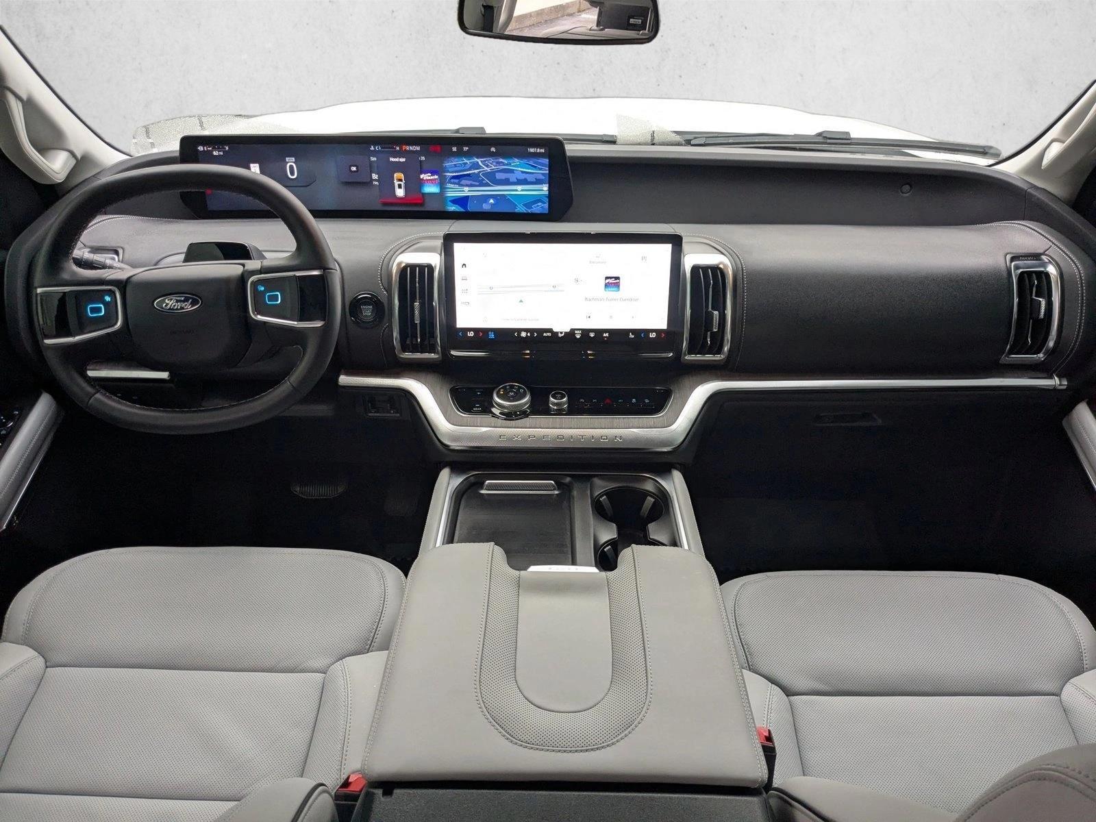 Thumbnail: 2026 Ford Expedition - 3