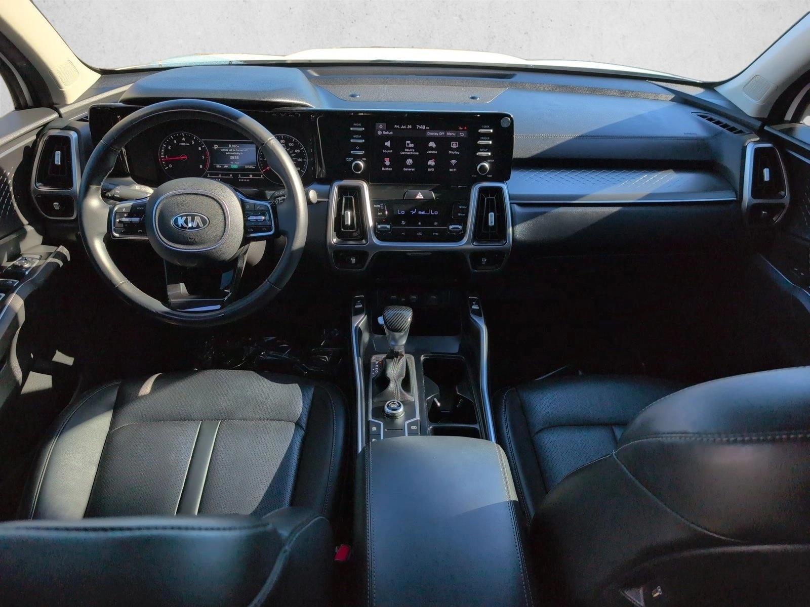 Thumbnail: 2021 Kia Sorento - 3