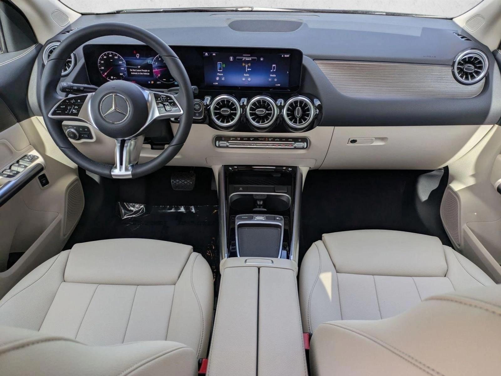 Thumbnail: 2026 Mercedes-Benz GLA - 3