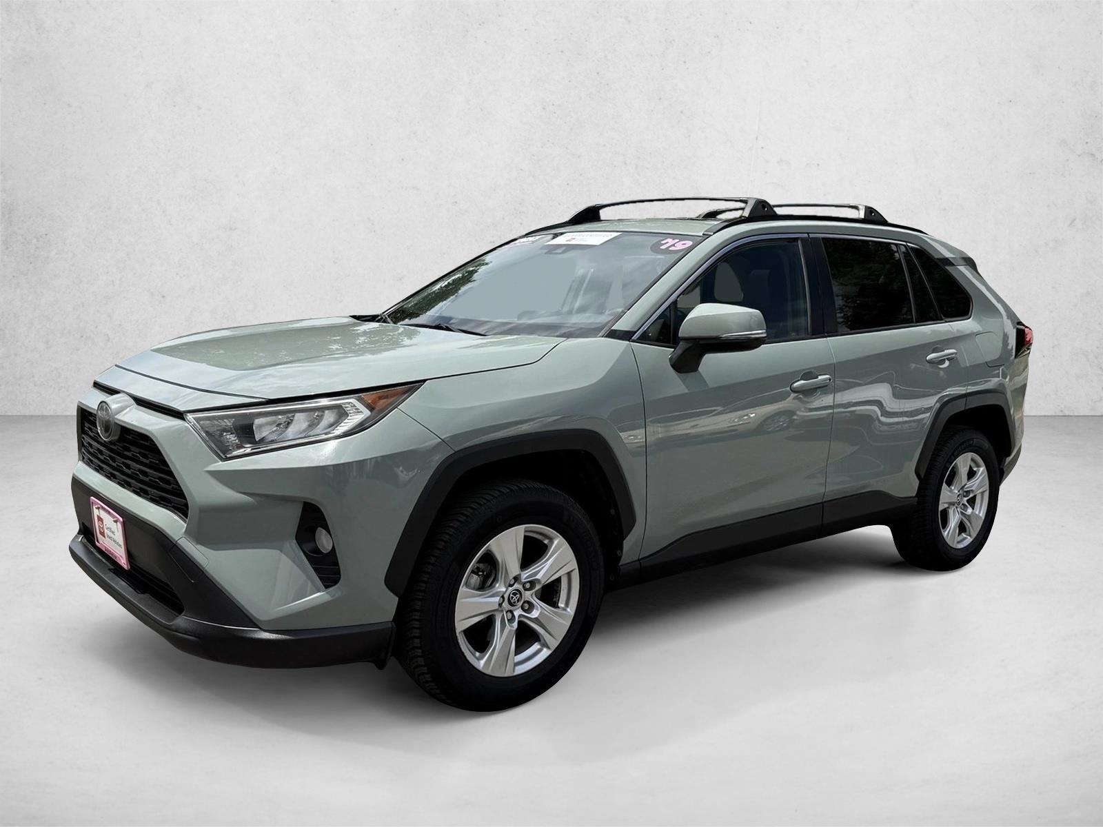 Thumbnail: 2019 Toyota RAV4 - 1