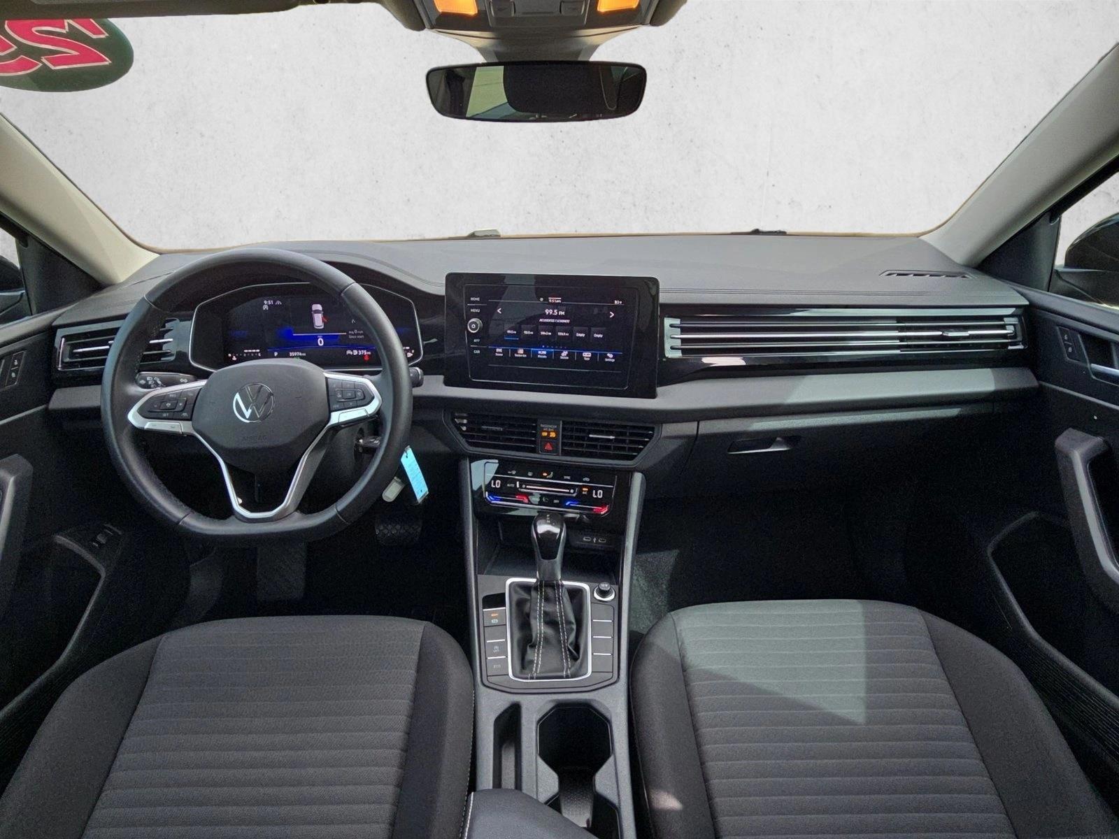 Thumbnail: 2025 Volkswagen Jetta - 4