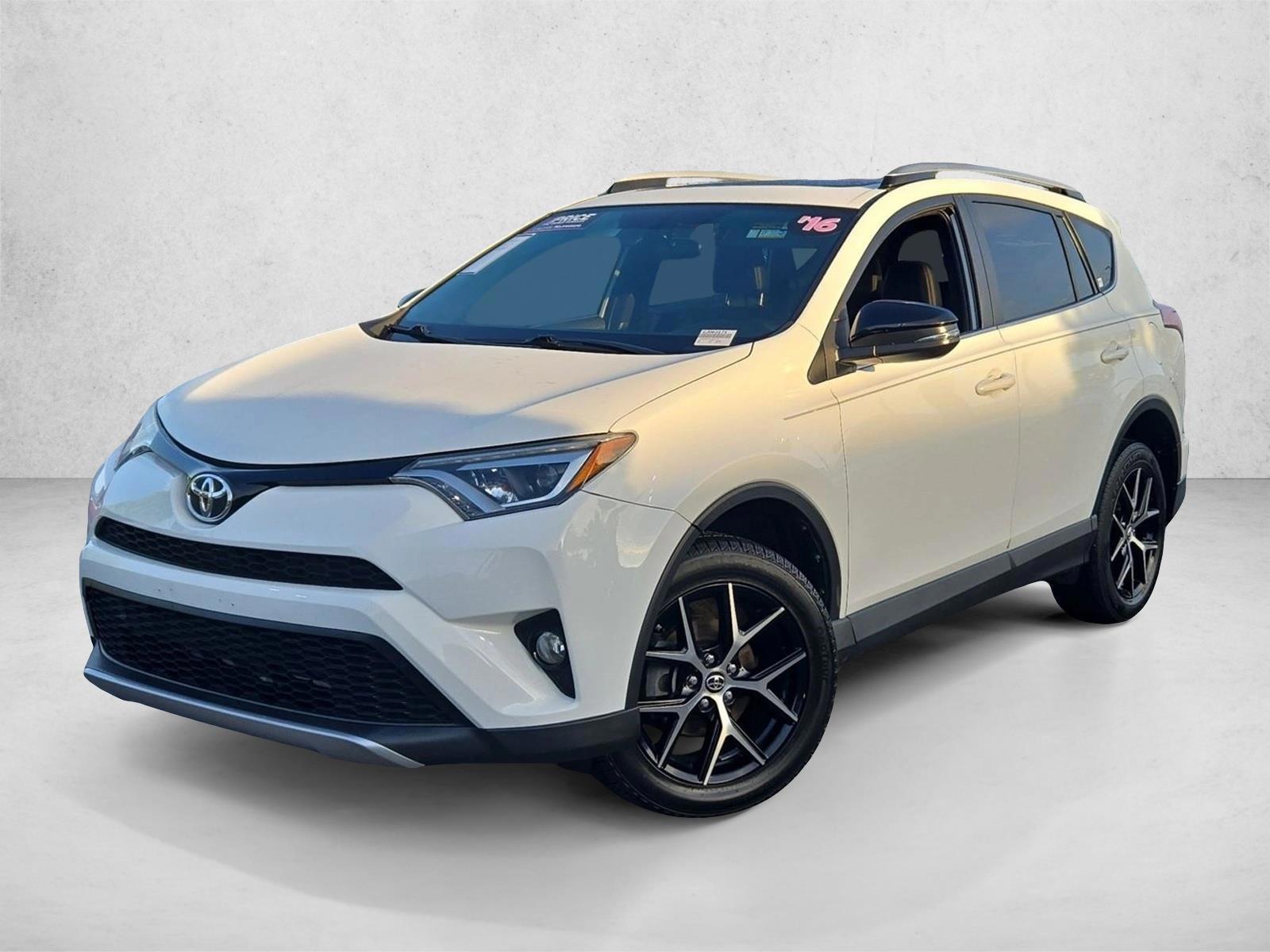 Thumbnail: 2016 Toyota RAV4 - 1