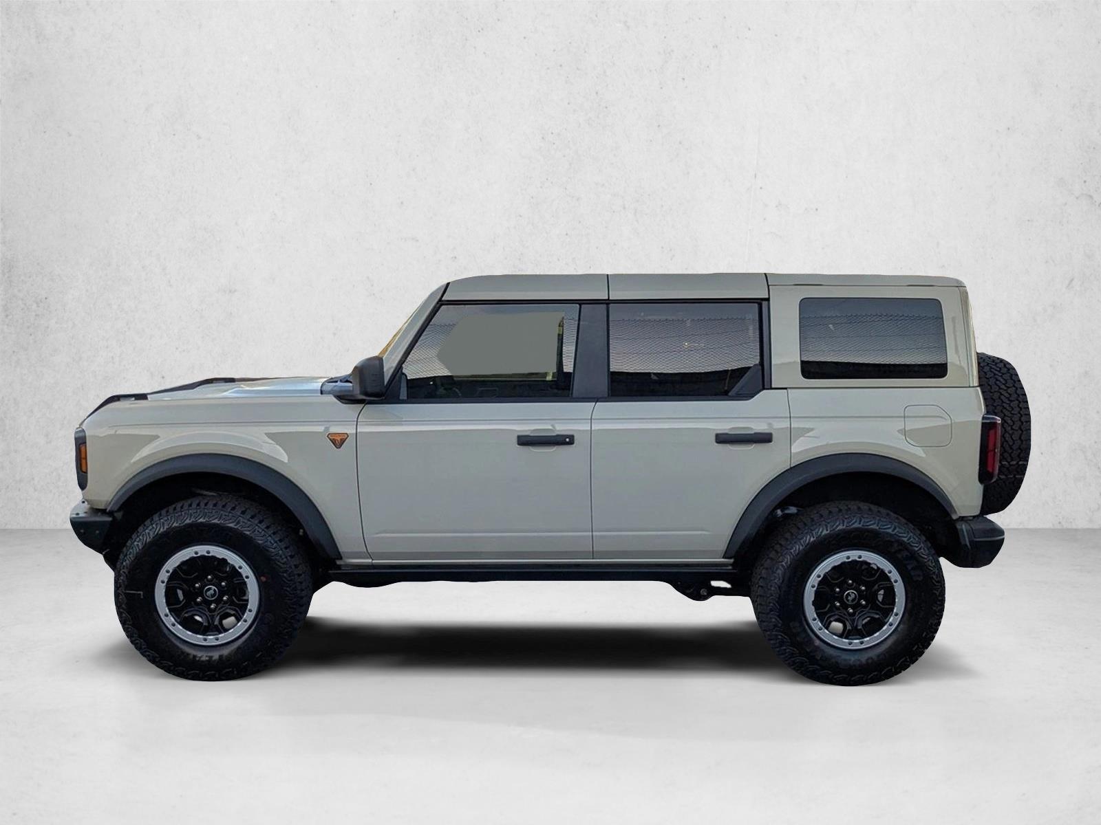 Thumbnail: 2025 Ford Bronco - 2