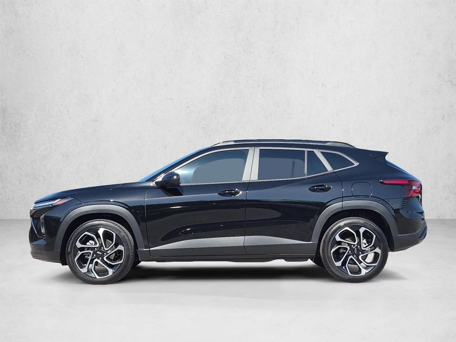 Thumbnail: 2026 Chevrolet Trax - 2