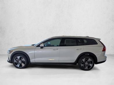 2026 Volvo V60 Cross Country