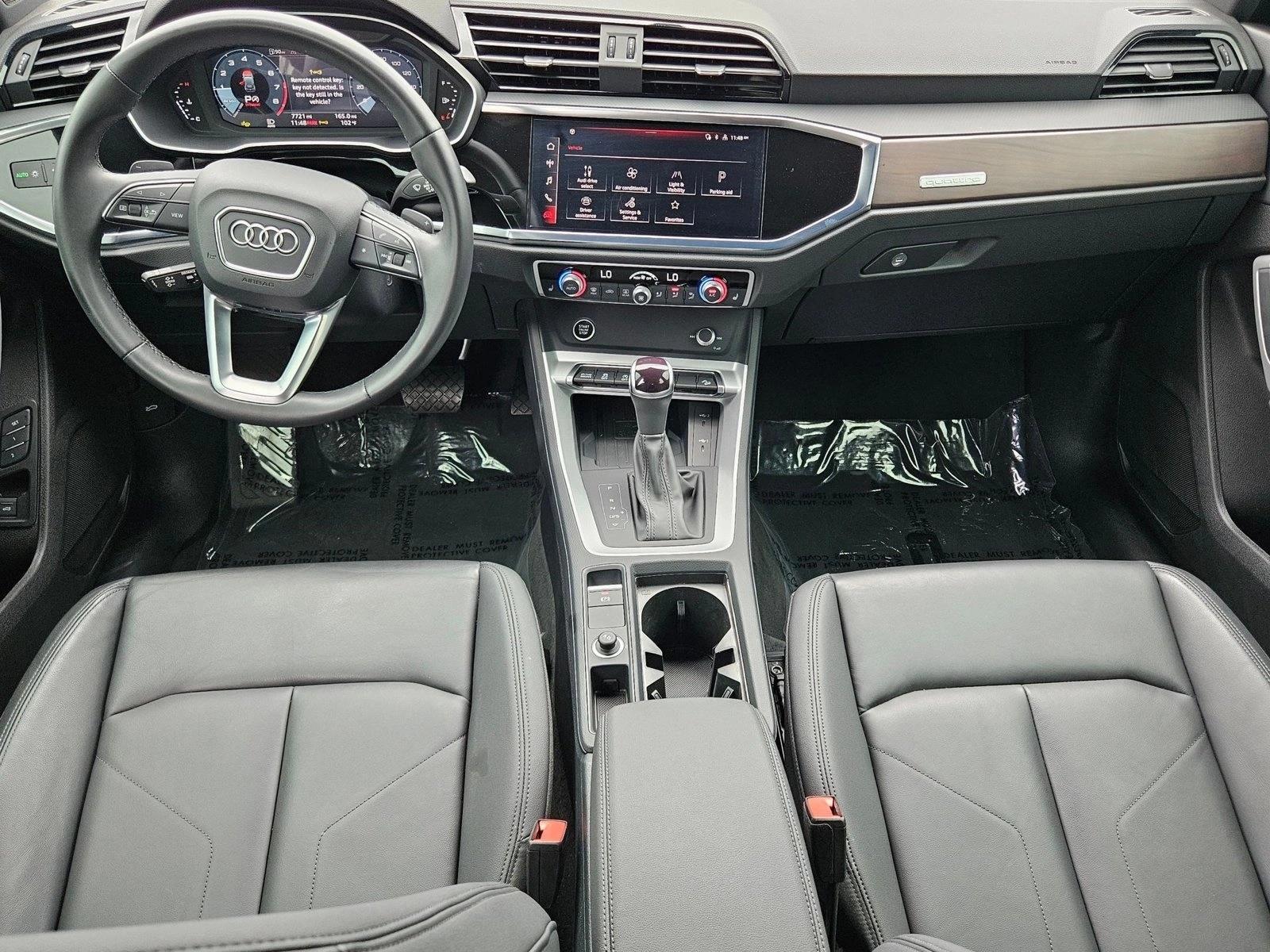 Thumbnail: 2025 Audi Q3 - 4