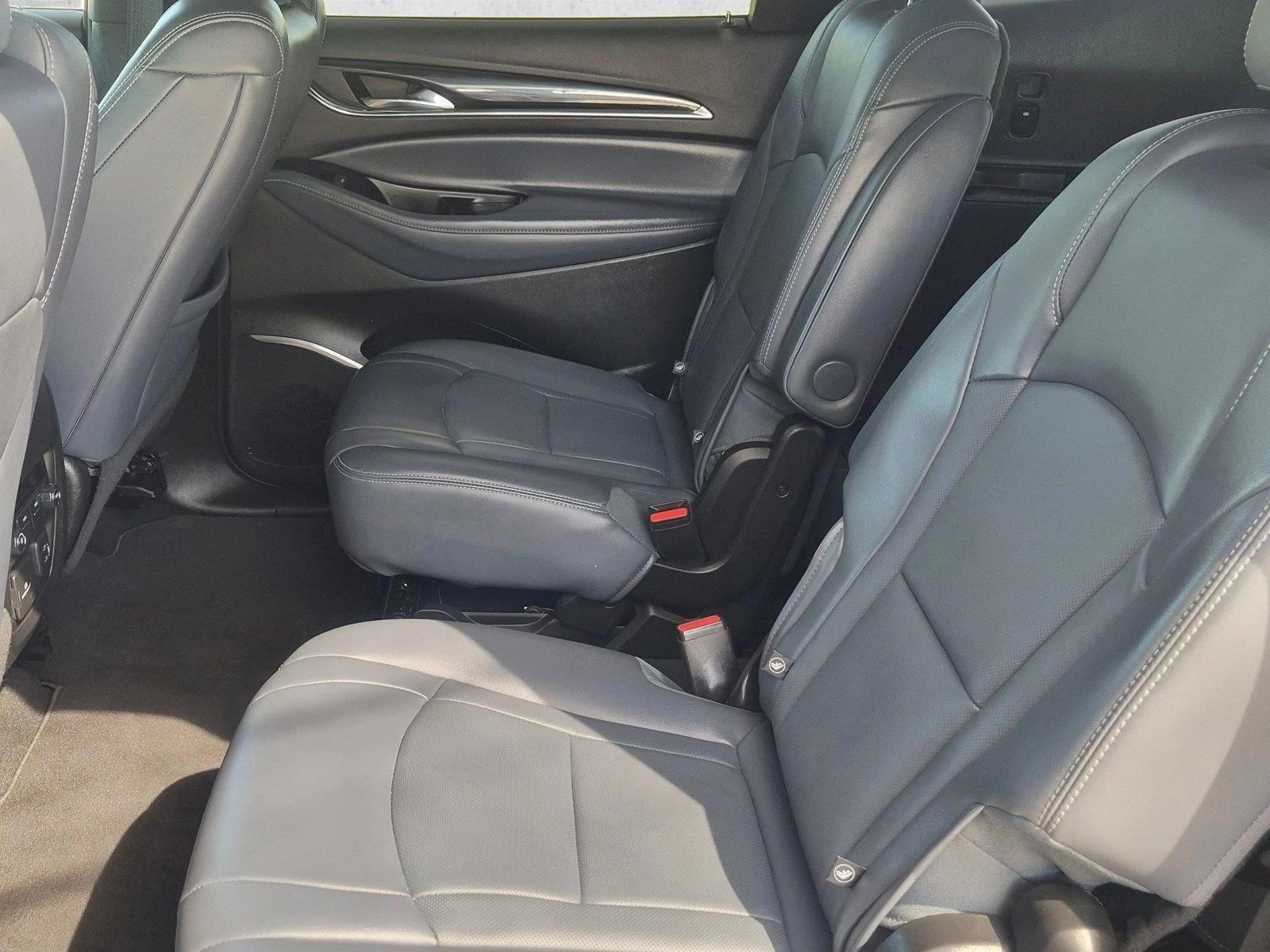 2023 Buick Enclave Essence - Photo 18