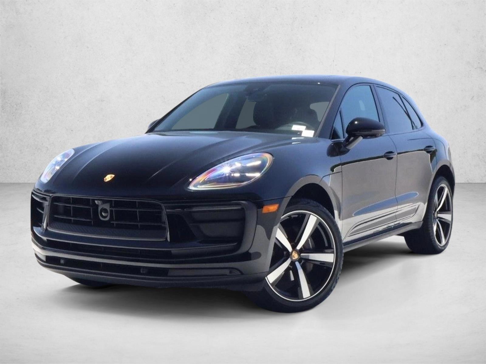 2025 Porsche Macan's photo