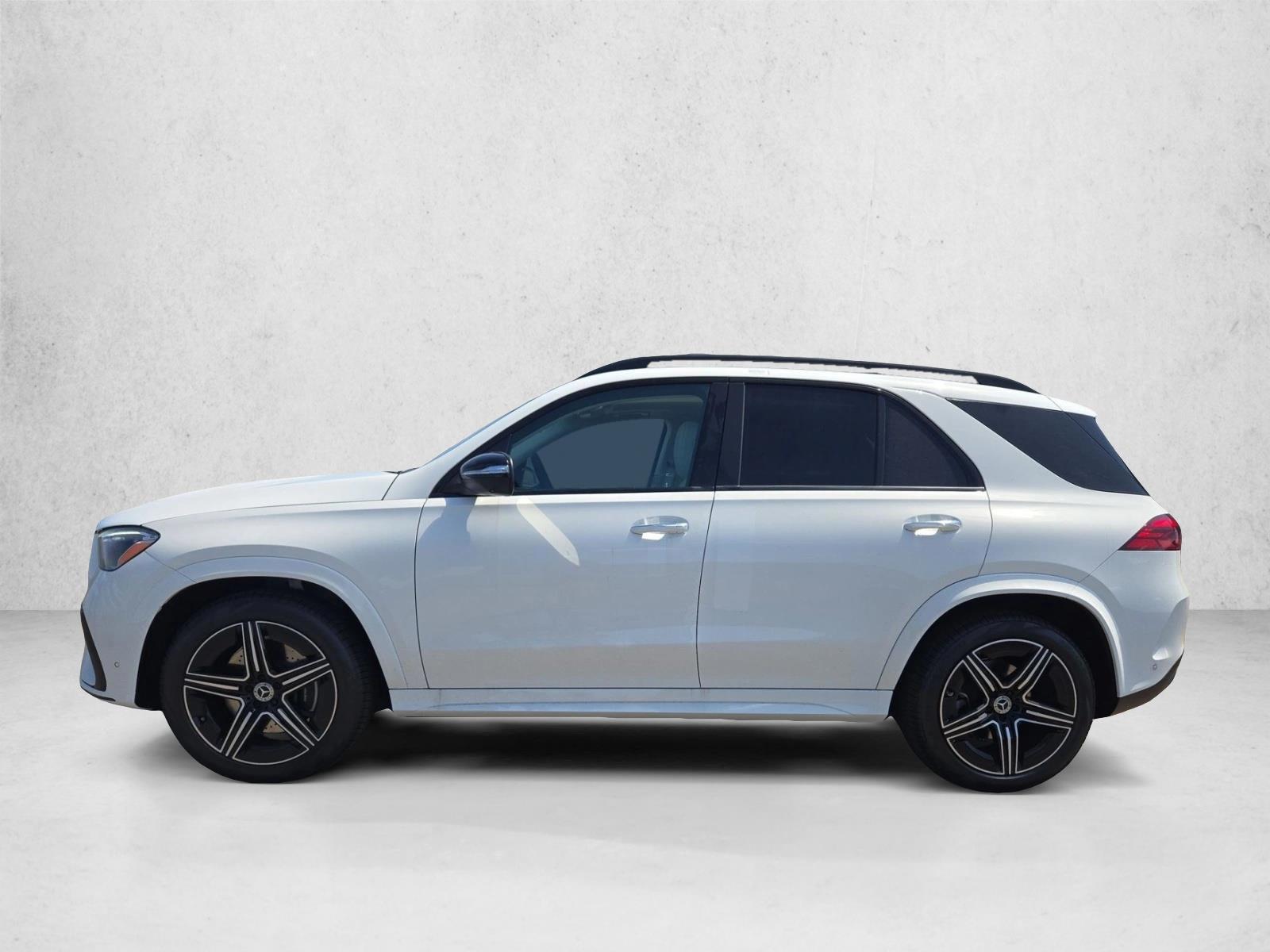 Thumbnail: 2026 Mercedes-Benz GLE - 2