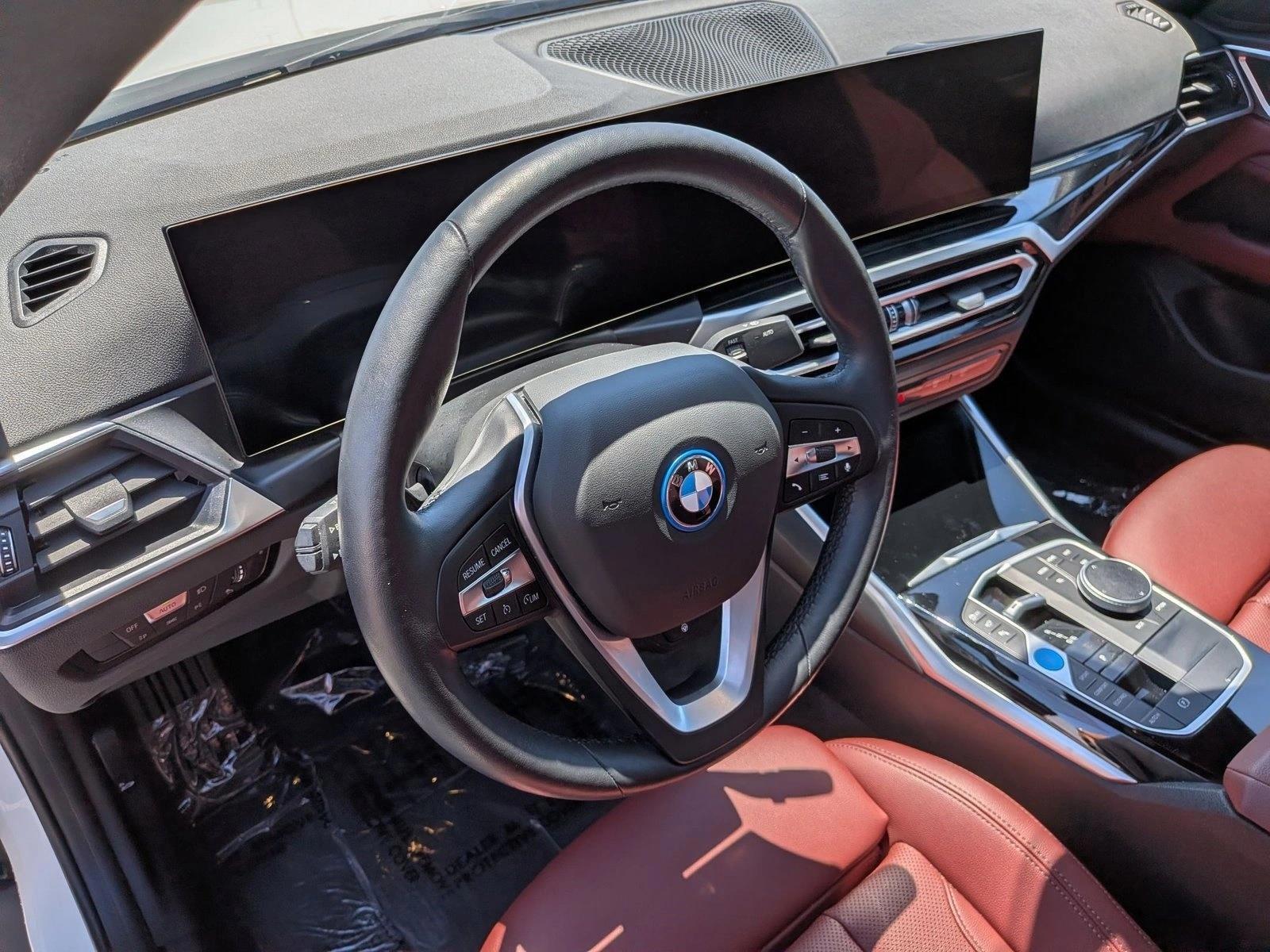 Thumbnail: 2023 BMW i4 - 3