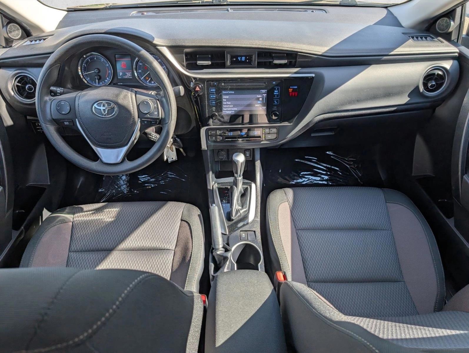 Thumbnail: 2018 Toyota Corolla - 4