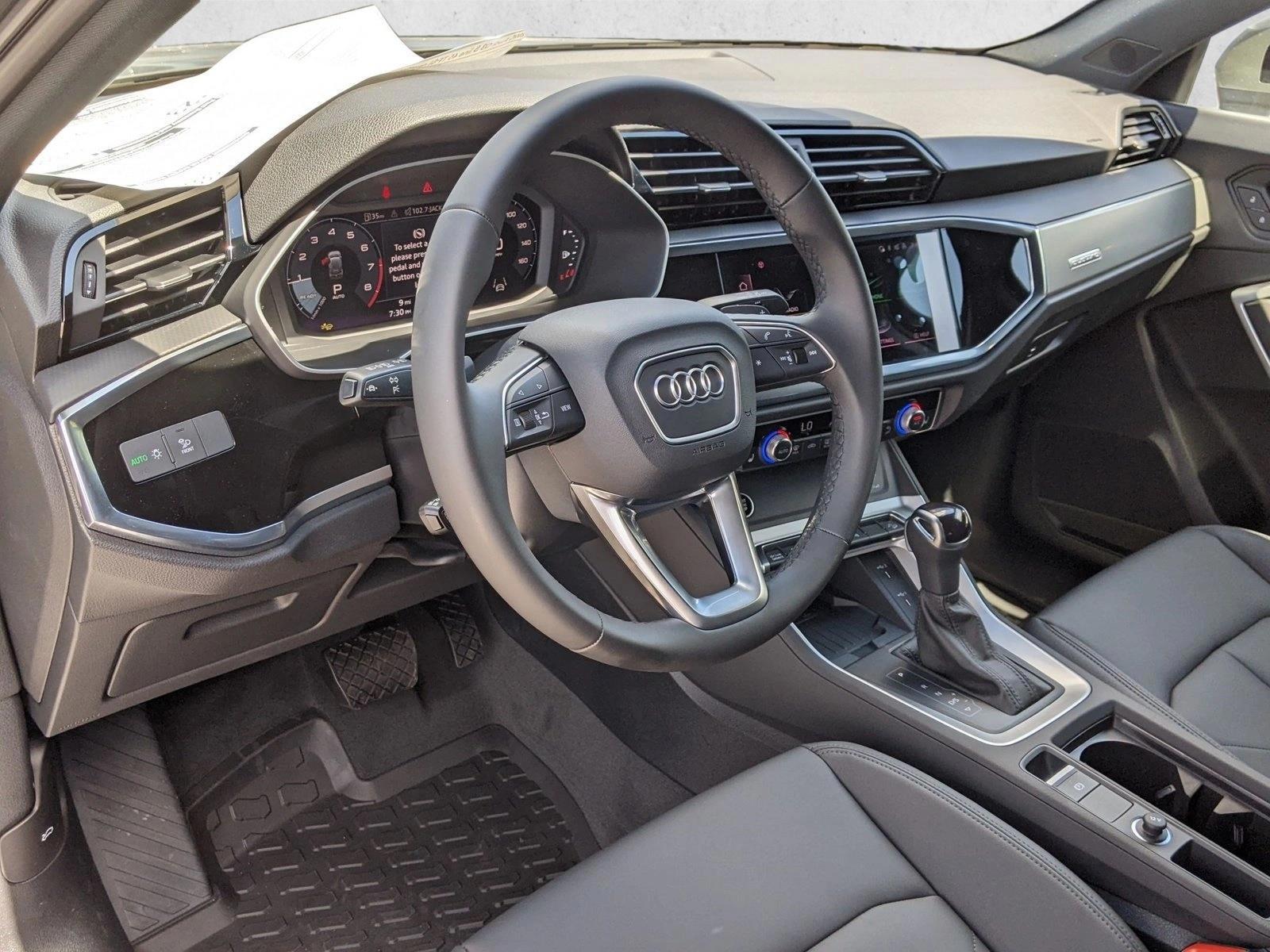 Thumbnail: 2025 Audi Q3 - 3