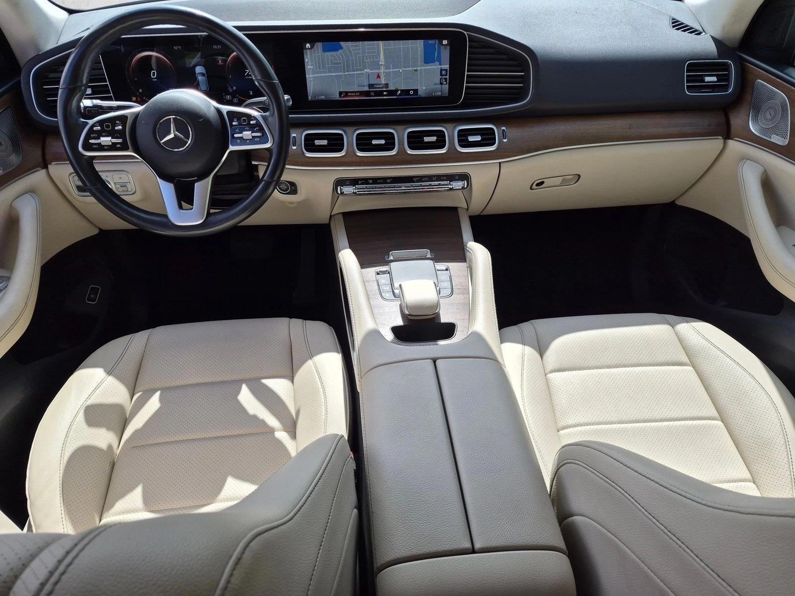 Thumbnail: 2021 Mercedes-Benz GLE - 3