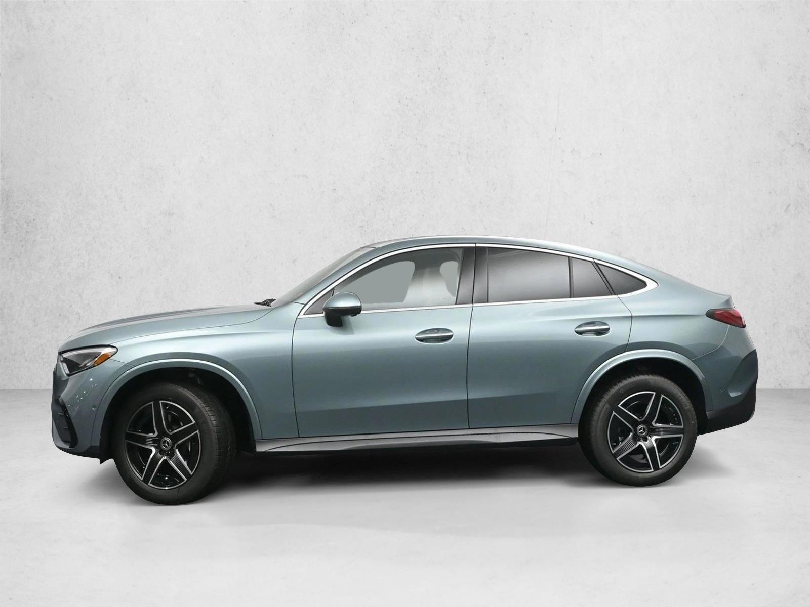 Thumbnail: 2027 Mercedes-Benz GLC - 2