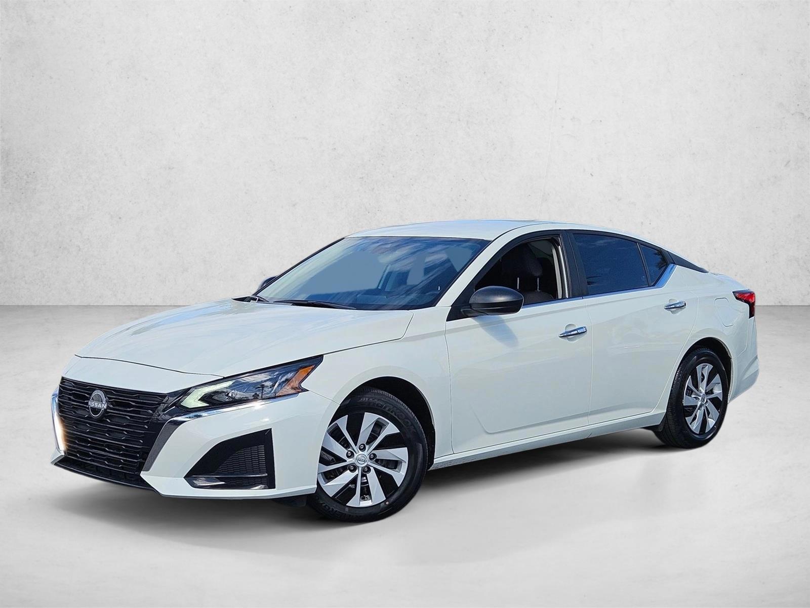 Thumbnail: 2025 Nissan Altima - 1